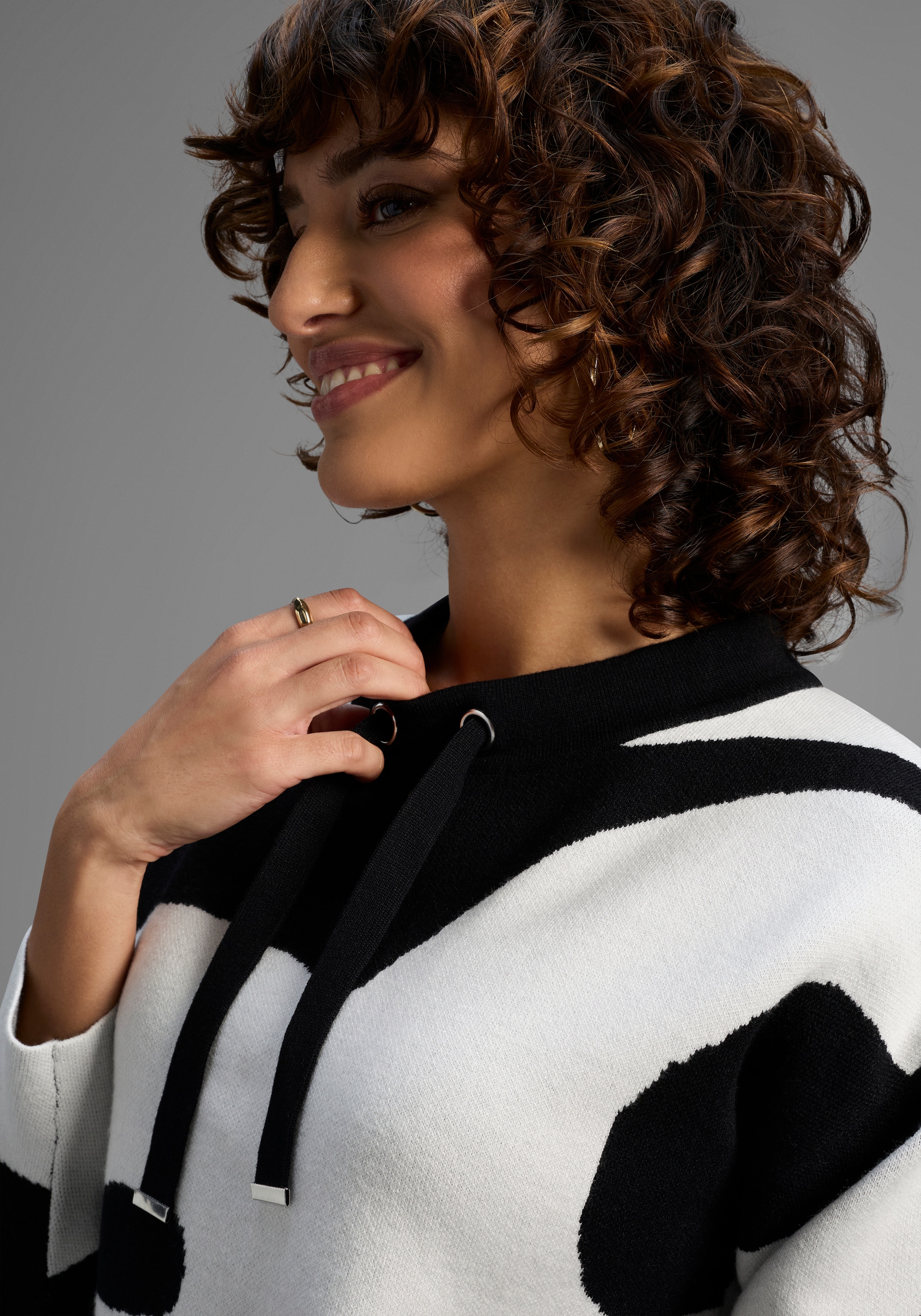 Laura Scott Jacquardpullover kuscheliger Winterstrick mit Muster und Bindebändern - NEUE KOLLEKTION