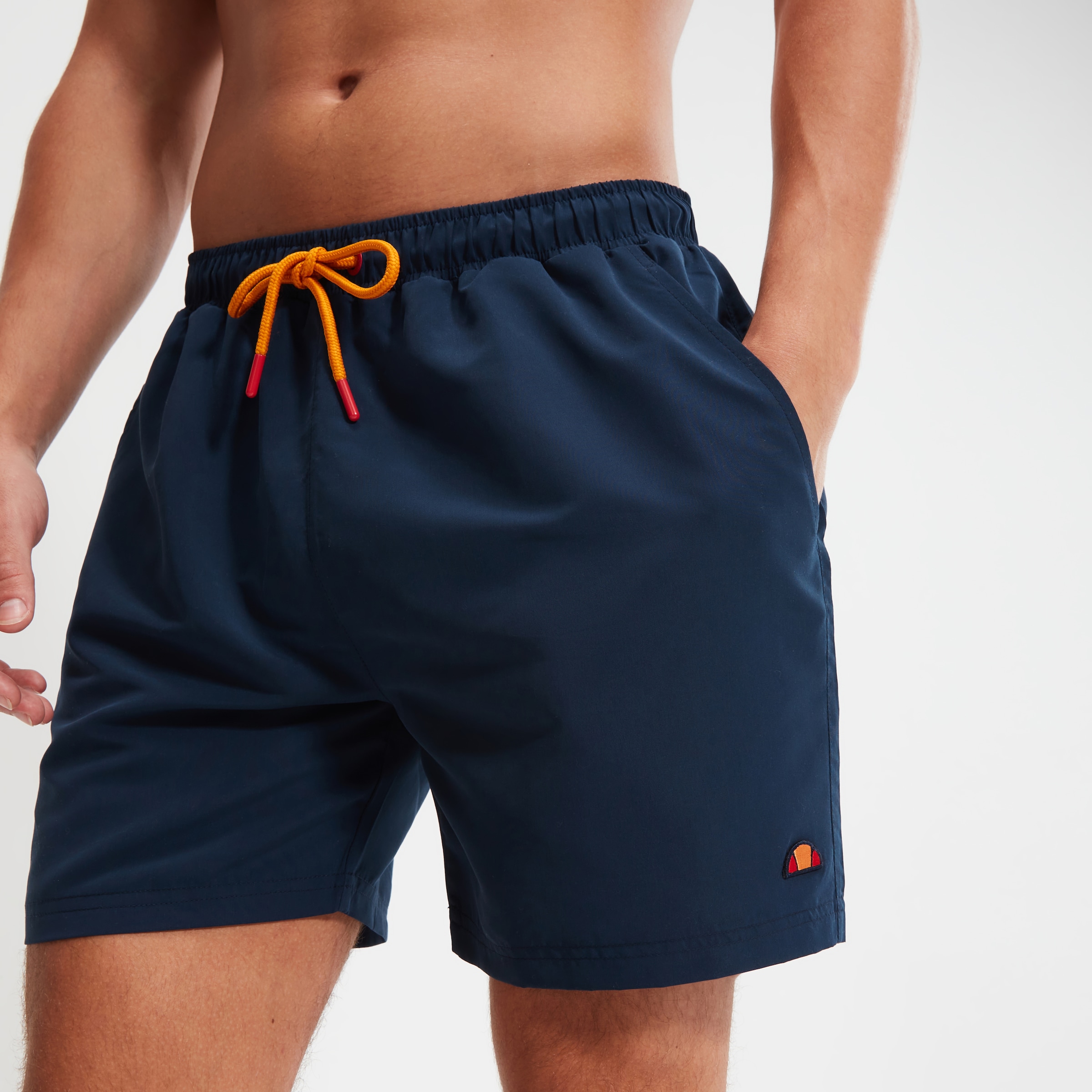 Ellesse Maillot de bain »KNIGHTS SWIM SHORT« convient aux adultes, disponible en tailles XS à XXL