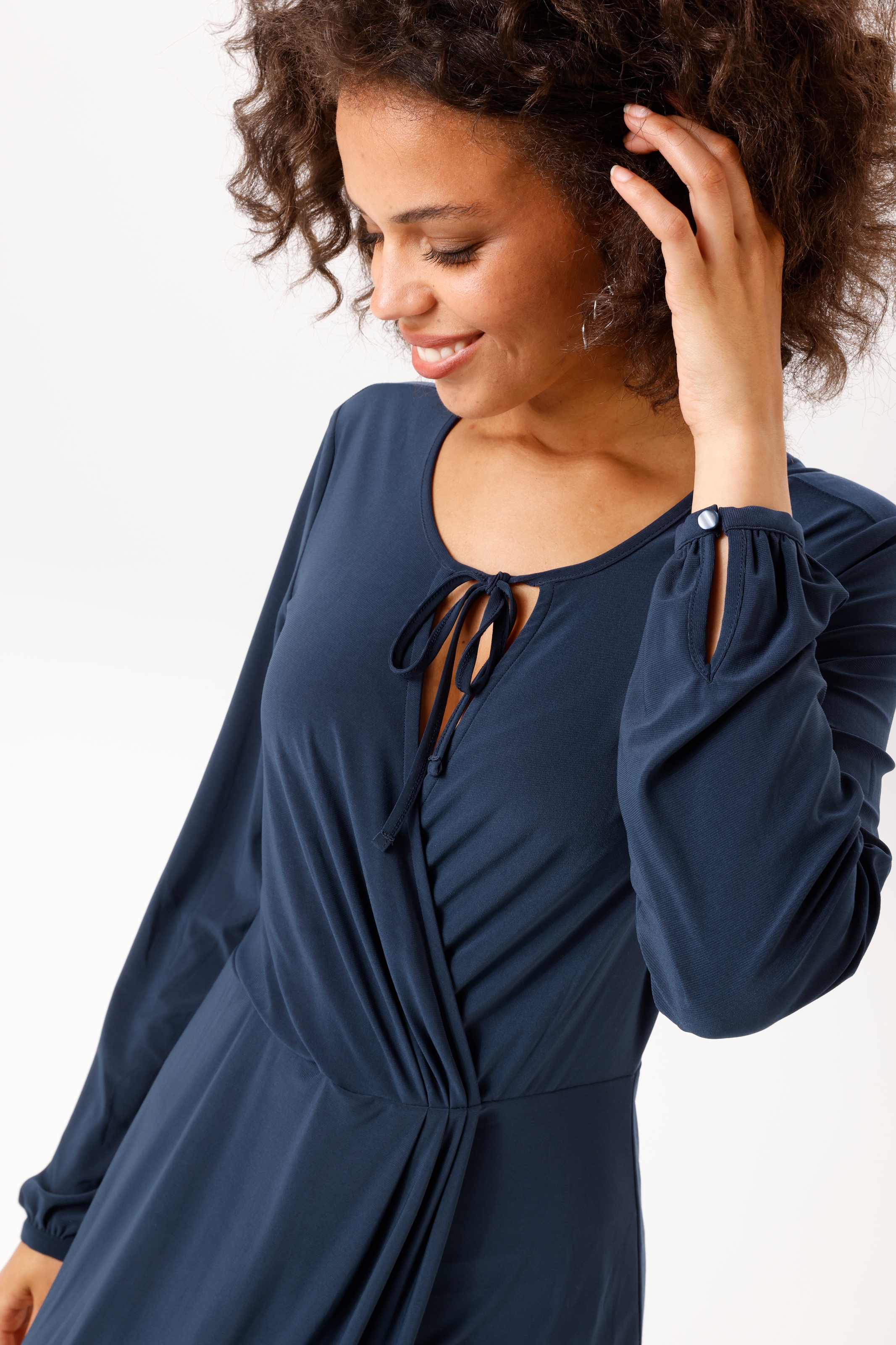 Aniston CASUAL Robe en jersey en look cache-cœur raffiné - NOUVELLE COLLECTION