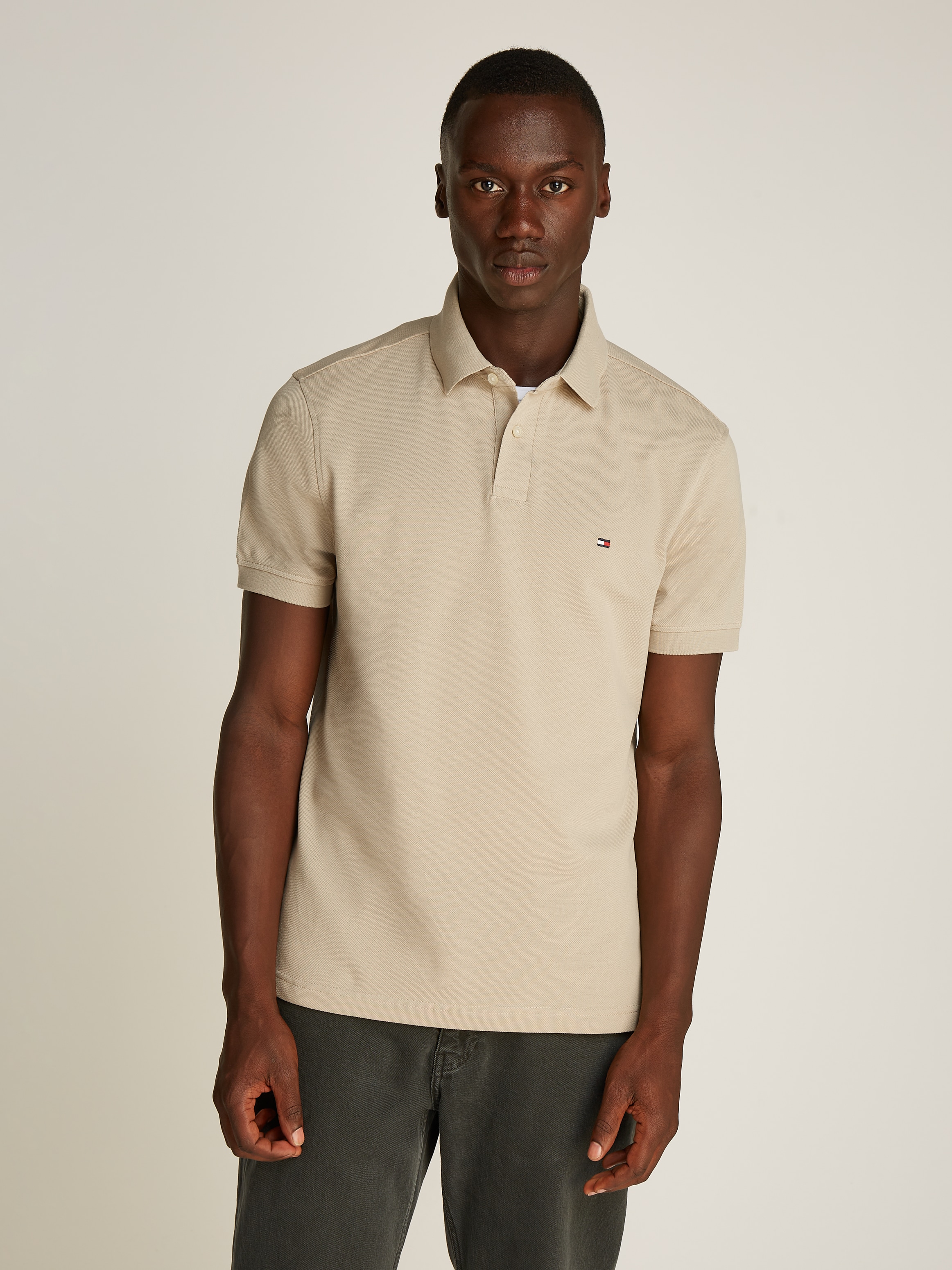 Tommy Hilfiger Polo »1985 REGULAR POLO mit Kontraststreifen und Knopfleiste« uni, sportif, coupe régulière, mélange coton, col polo