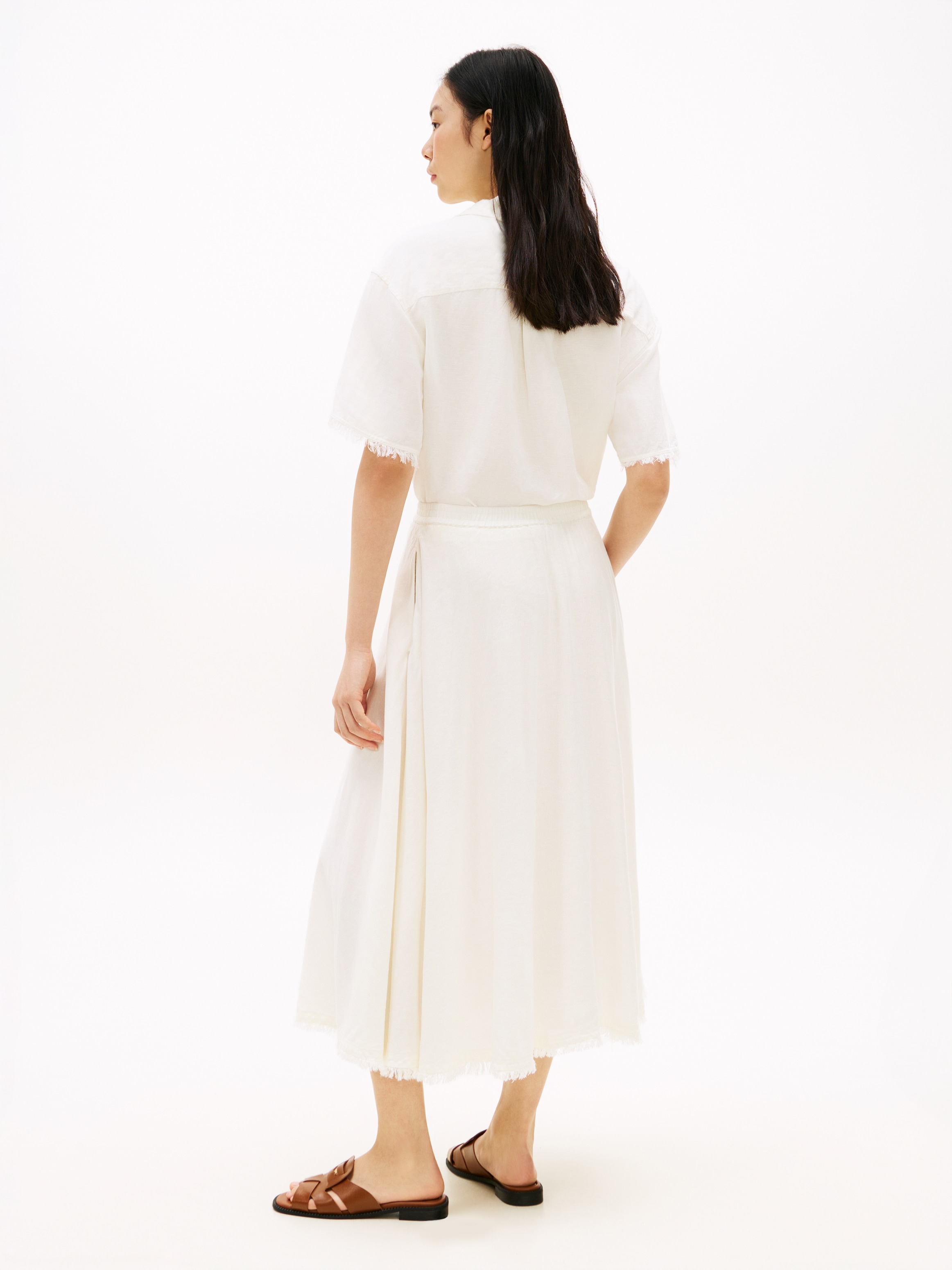 Tommy Hilfiger Jupe en ligne A »VIS/LINEN VOLUME MIDI SKIRT« mélange de lin avec fines plis, coupe décontractée
