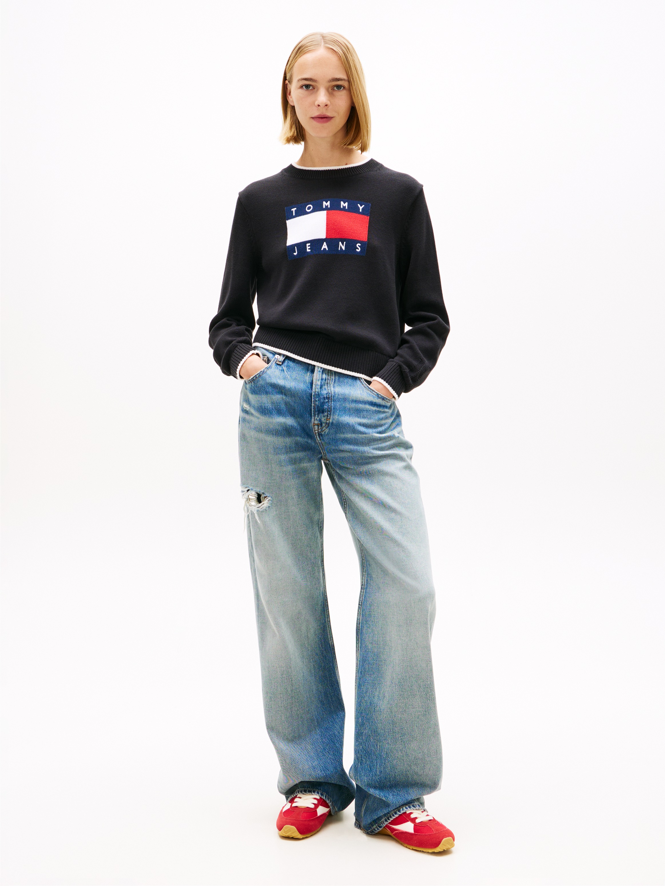 Tommy Jeans Pull en tricot »TJW TIPPING FLAG SWEATER EXT« avec intarsia logo, coupe décontractée