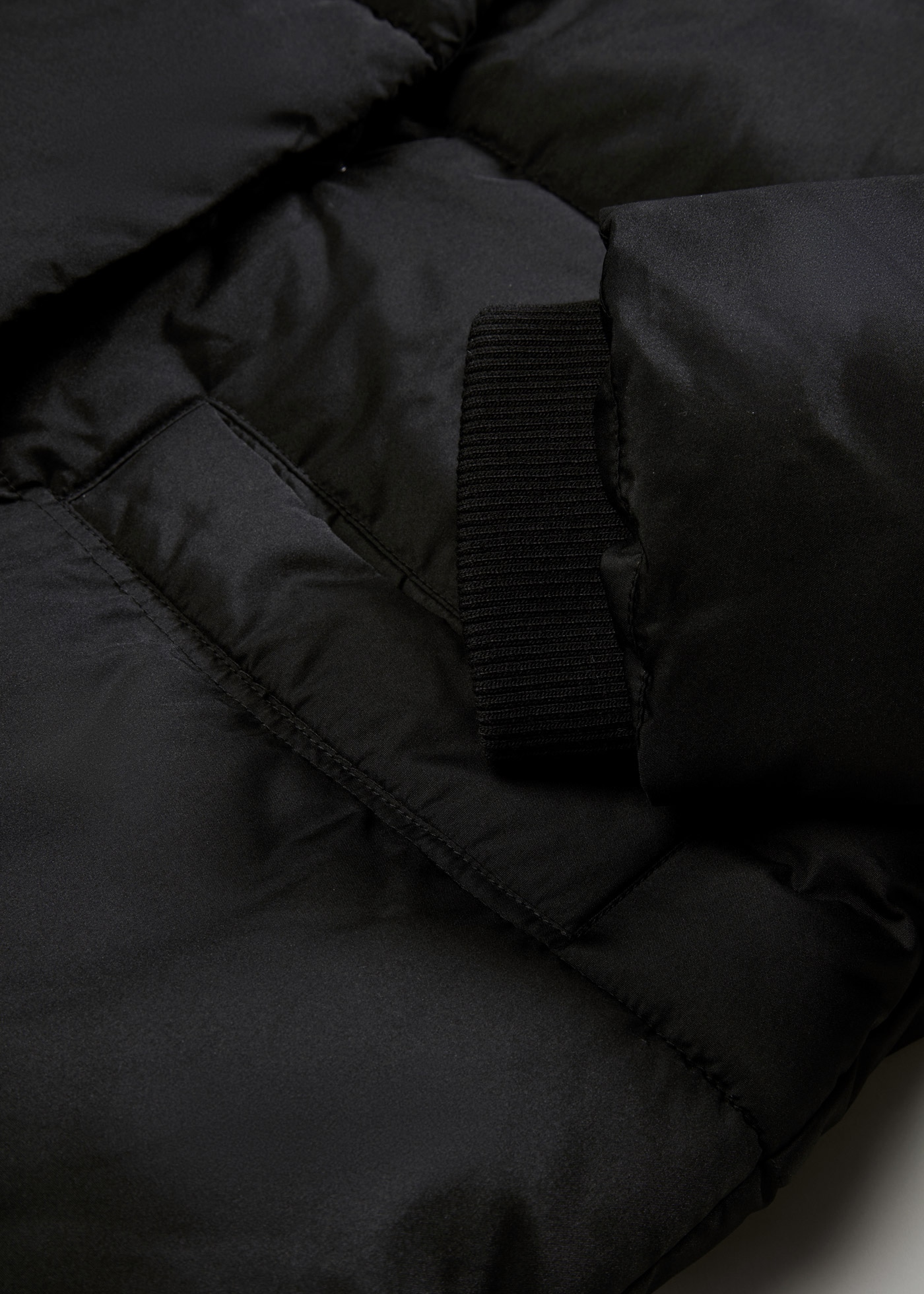 bonprix Manteau matelassé mit dicker Wattierung, mit Kapuze, Oversize-Passform