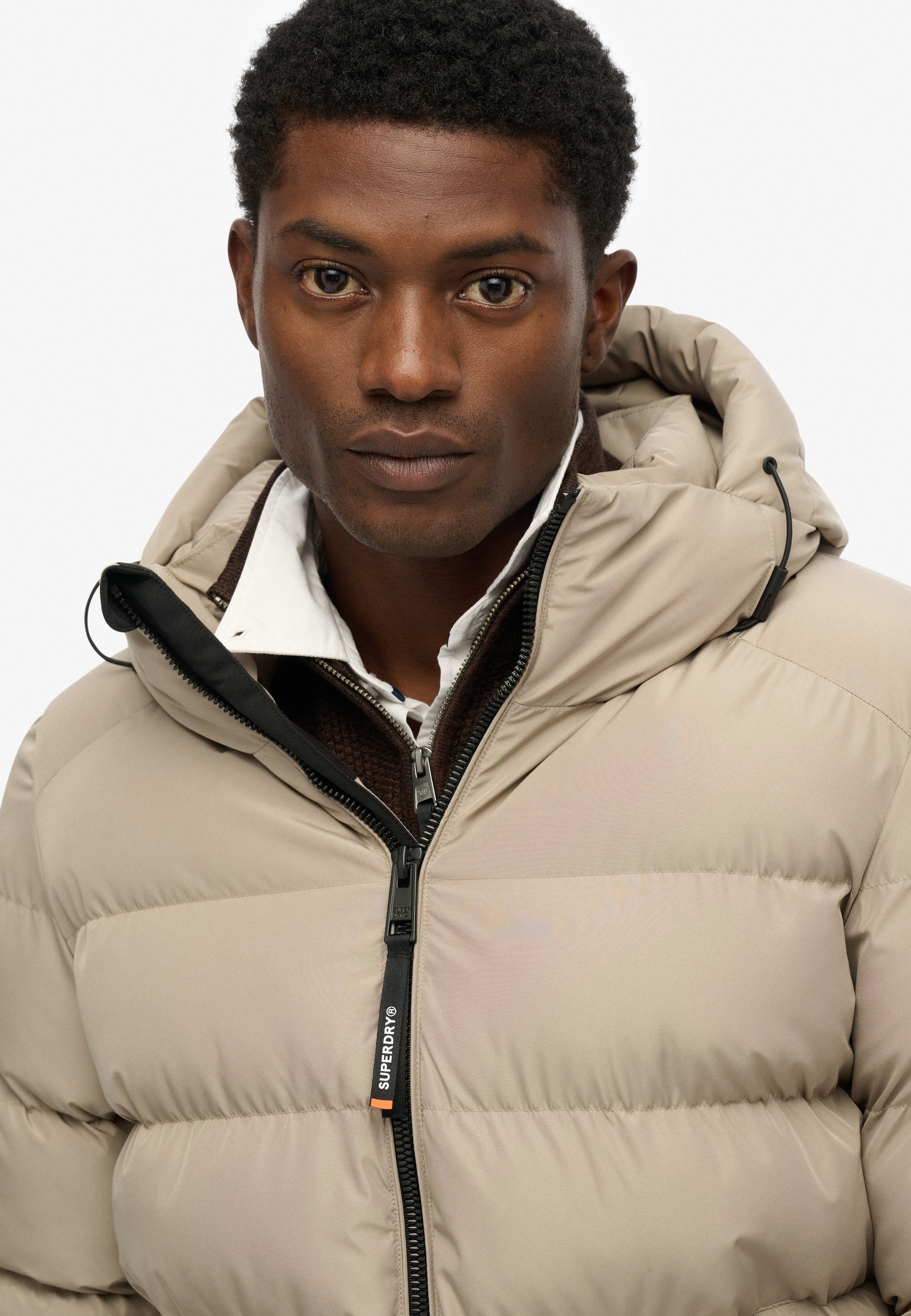 Superdry Veste matelassée »HOODED SPORTS PUFFER JACKET« mit Kapuze Kunstfaser, relaxed fit
