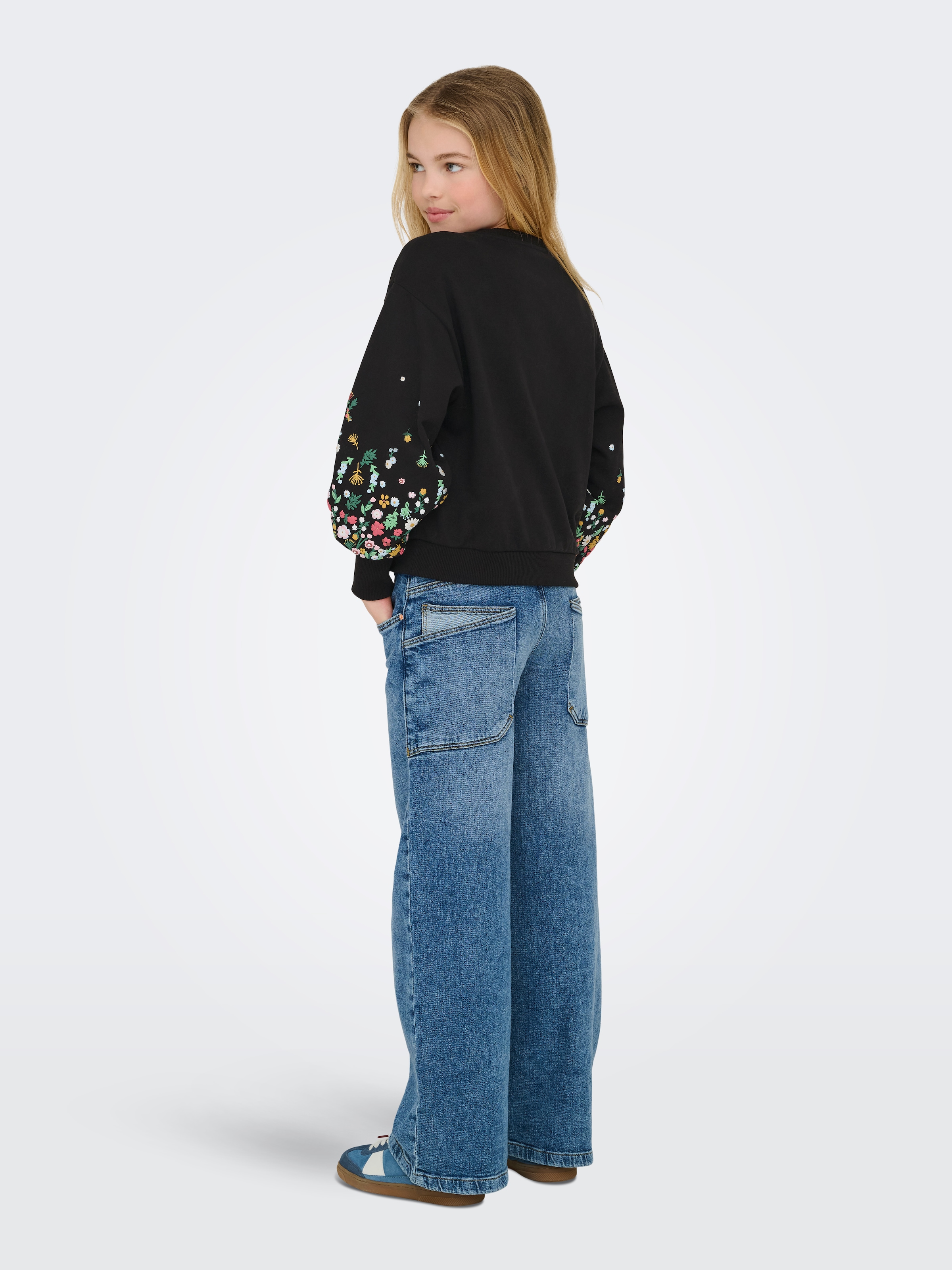 KIDS ONLY Sweat-shirt »KOGBROOKE L/S O-NECK FLOWER SWT NOOS«, mélange coton, coupe régulière
