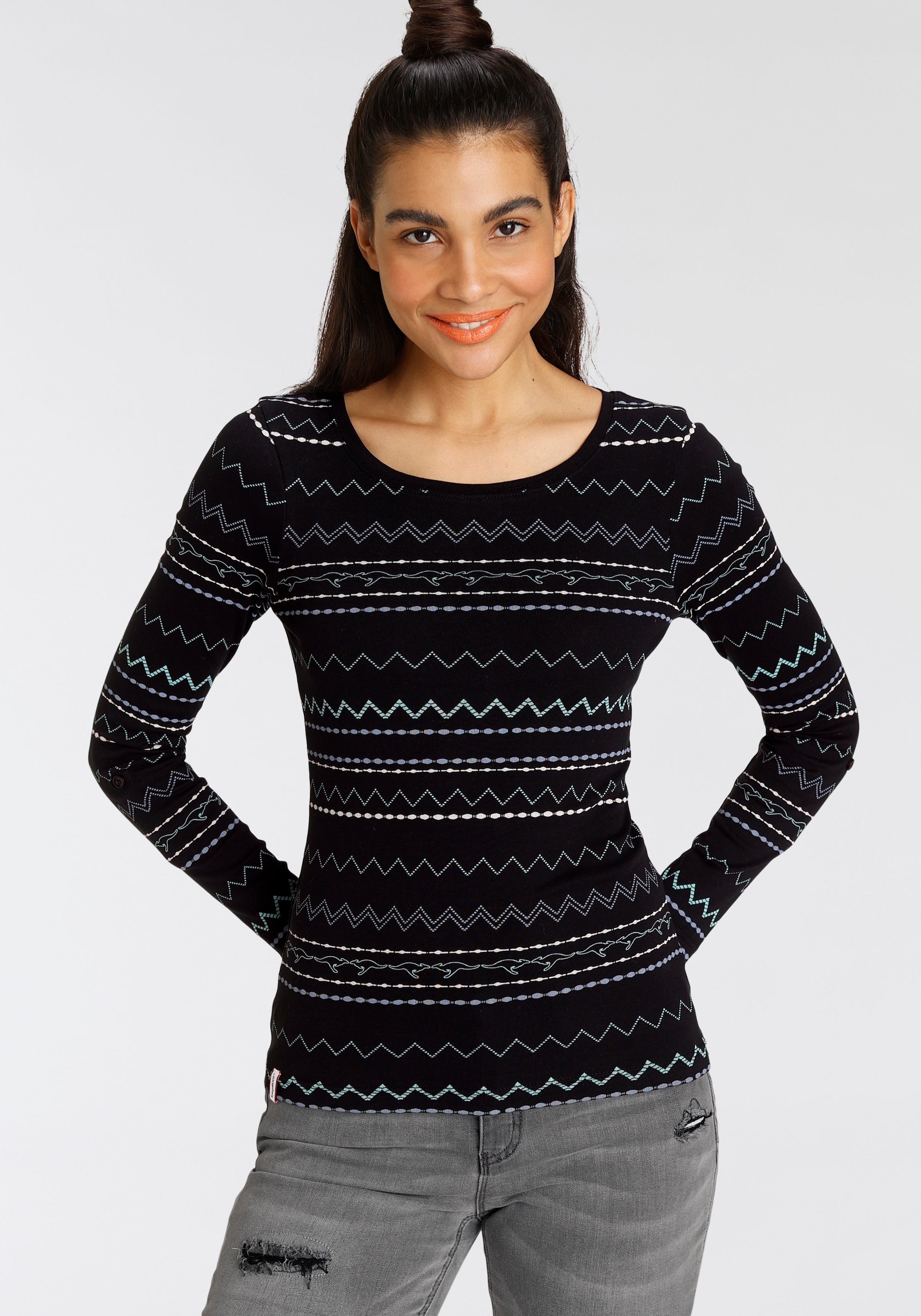 KangaROOS T-shirt à manches longues sehr figurbetonte Passform,  mit Zick-Zack-Muster,  aus 100% Baumwolle