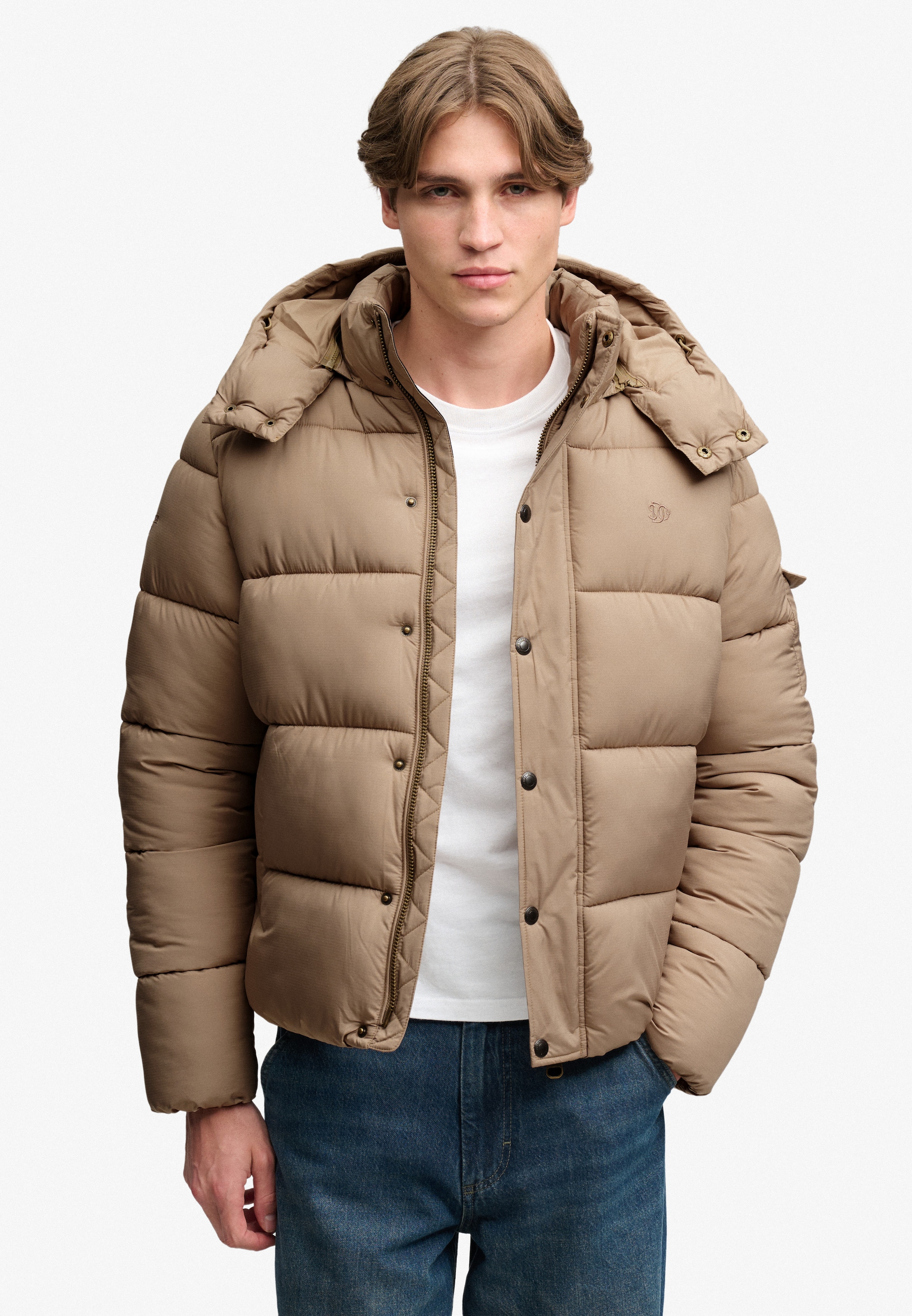 Superdry Veste matelassée »PREMIUM RIPSTOP PUFFER JKT« avec capuche fibre synthétique, coupe décontractée