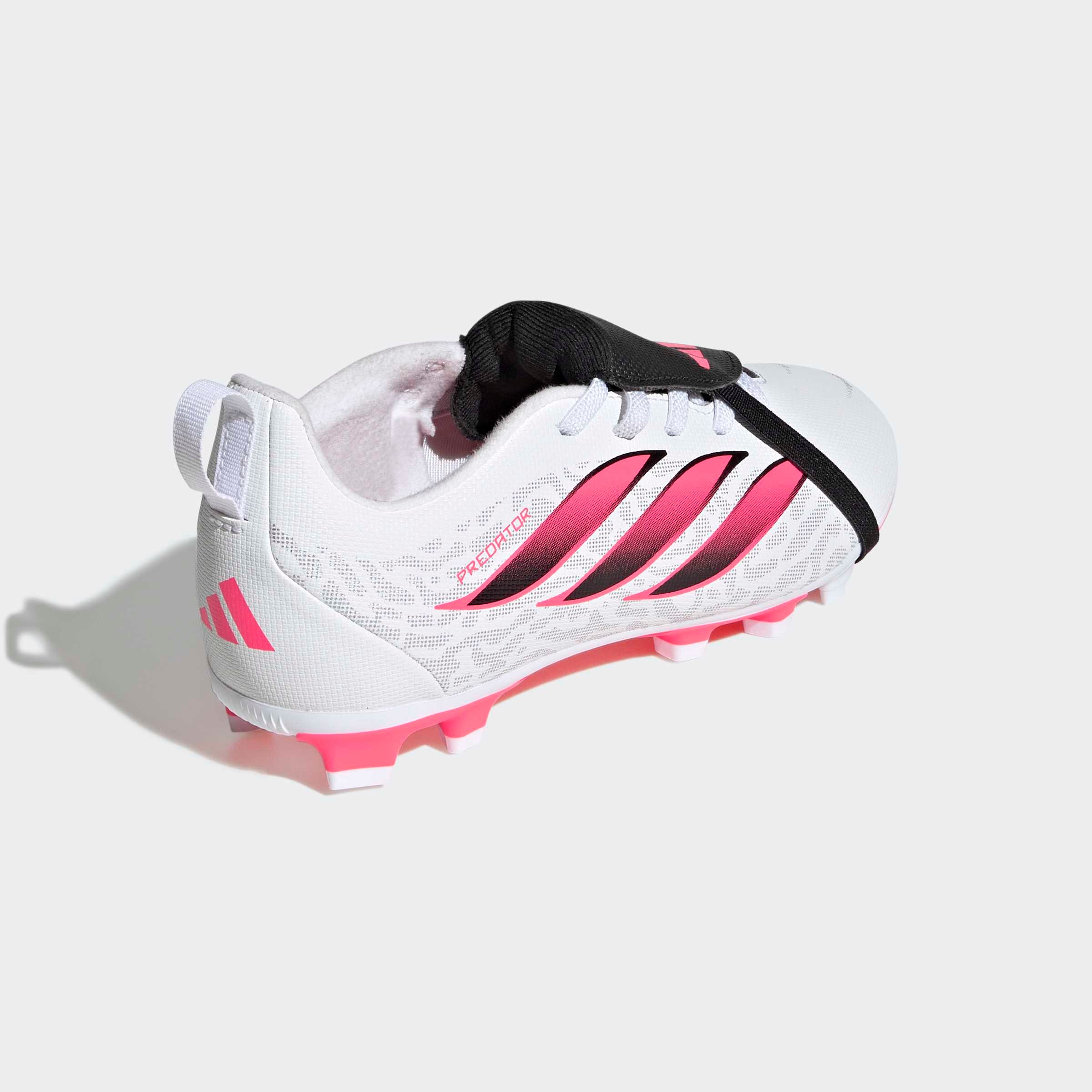adidas Performance Fussballschuh »PREDATOR CLUB KIDS , FESTE BÖDEN/GEMISCHTE BÖDEN, UMSCHLAGBARE ZUNGE«  für viele verschiedene Böden geeignet, für Jugendliche & Kinder