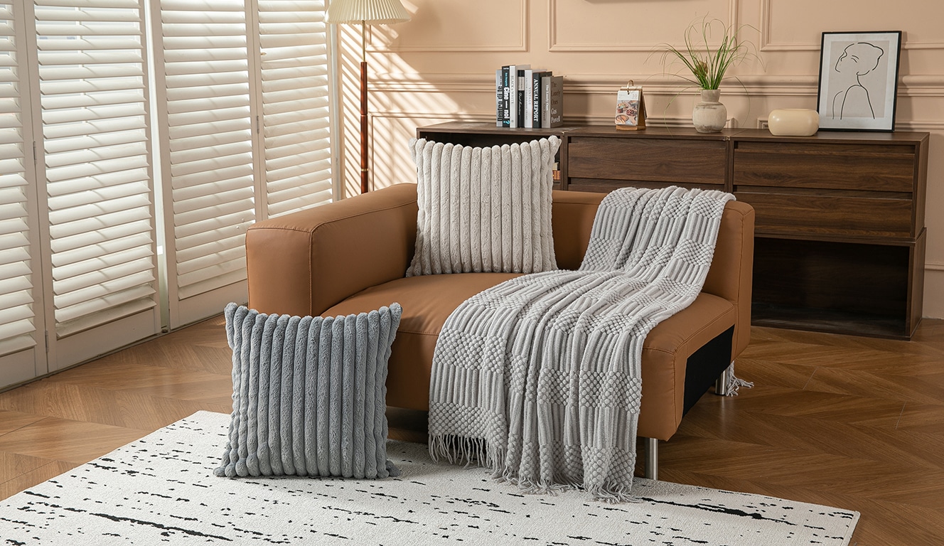 GOODproduct Coussin décoratif »Milara Premium 2er Set, Sofakissen, Wohnzimmer« Housse de coussin duveteuse, unie, très douce, de haute qualité 350g/m²