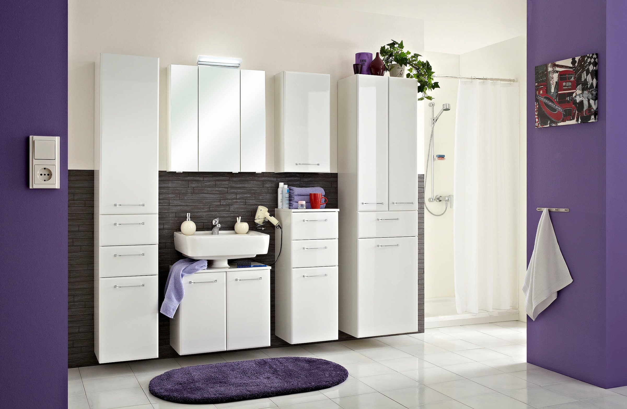Saphir Armoire haute »Quickset Badschrank 50 cm breit, 2 Türen, 1 Schublade, 1 Wäschekippe« armoire haute de salle de bain avec amortisseur de porte, poignées chrome brillant