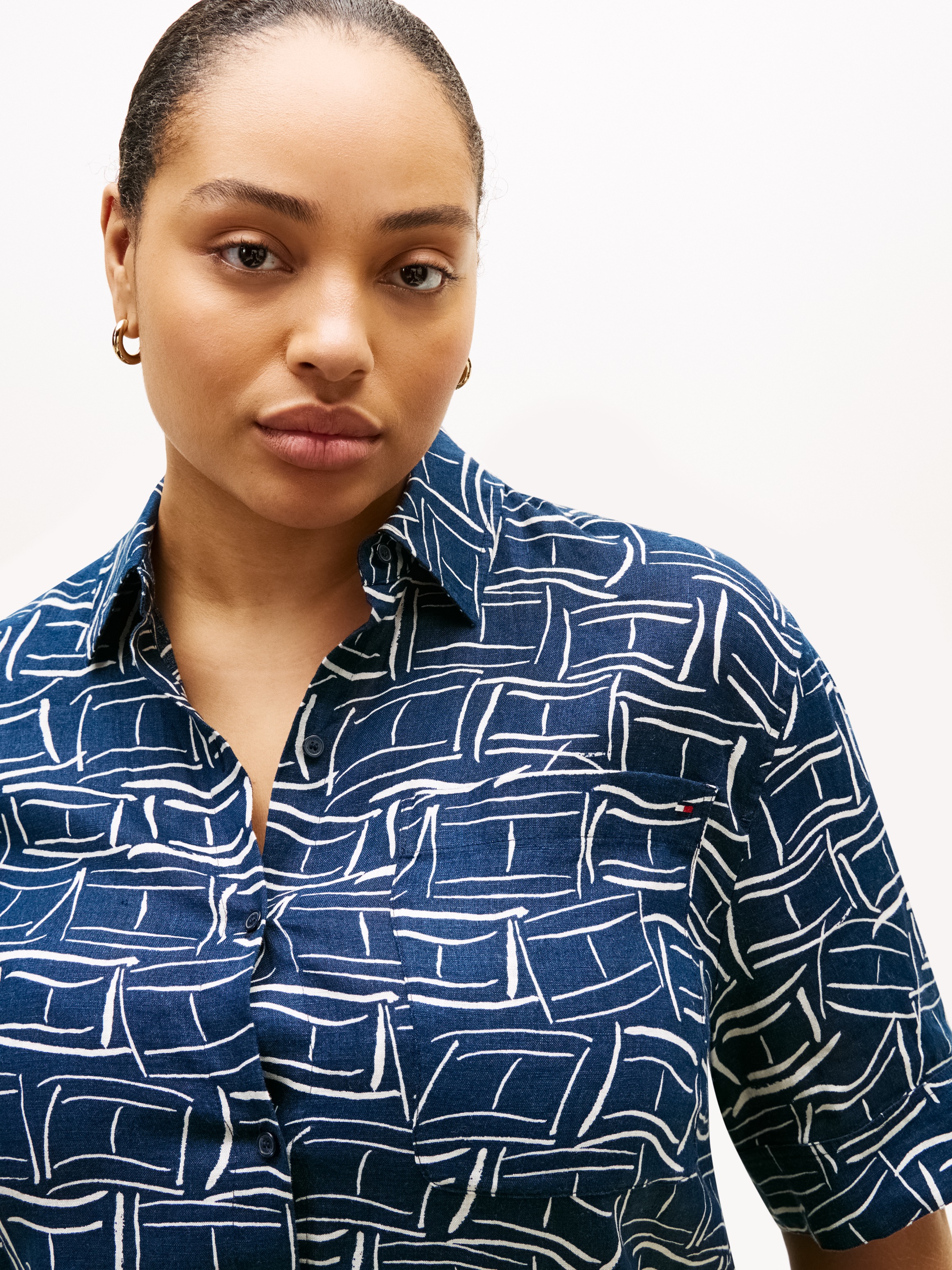 Tommy Hilfiger Curve Kurzarmshirt »CRV ESS LINEN SHIRT WITH SS« in grossen Grössen