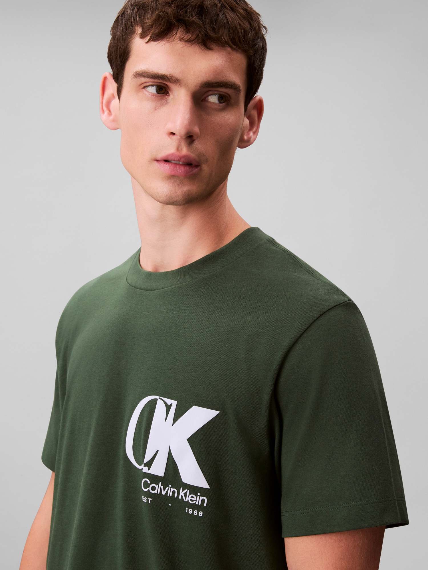 Calvin Klein T-shirt »SS 20S EU CK OVERLAP GRAPHIC TEE« Mit Rundhalsausschnitt, regular fit