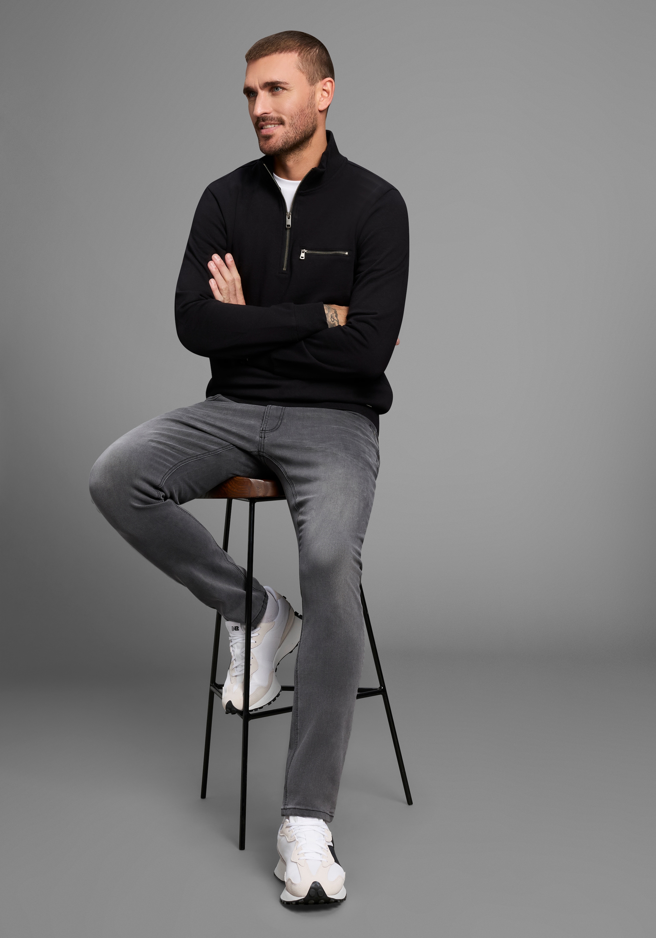 Bruno Banani Sweatshirt , mit Troyer Kragen
