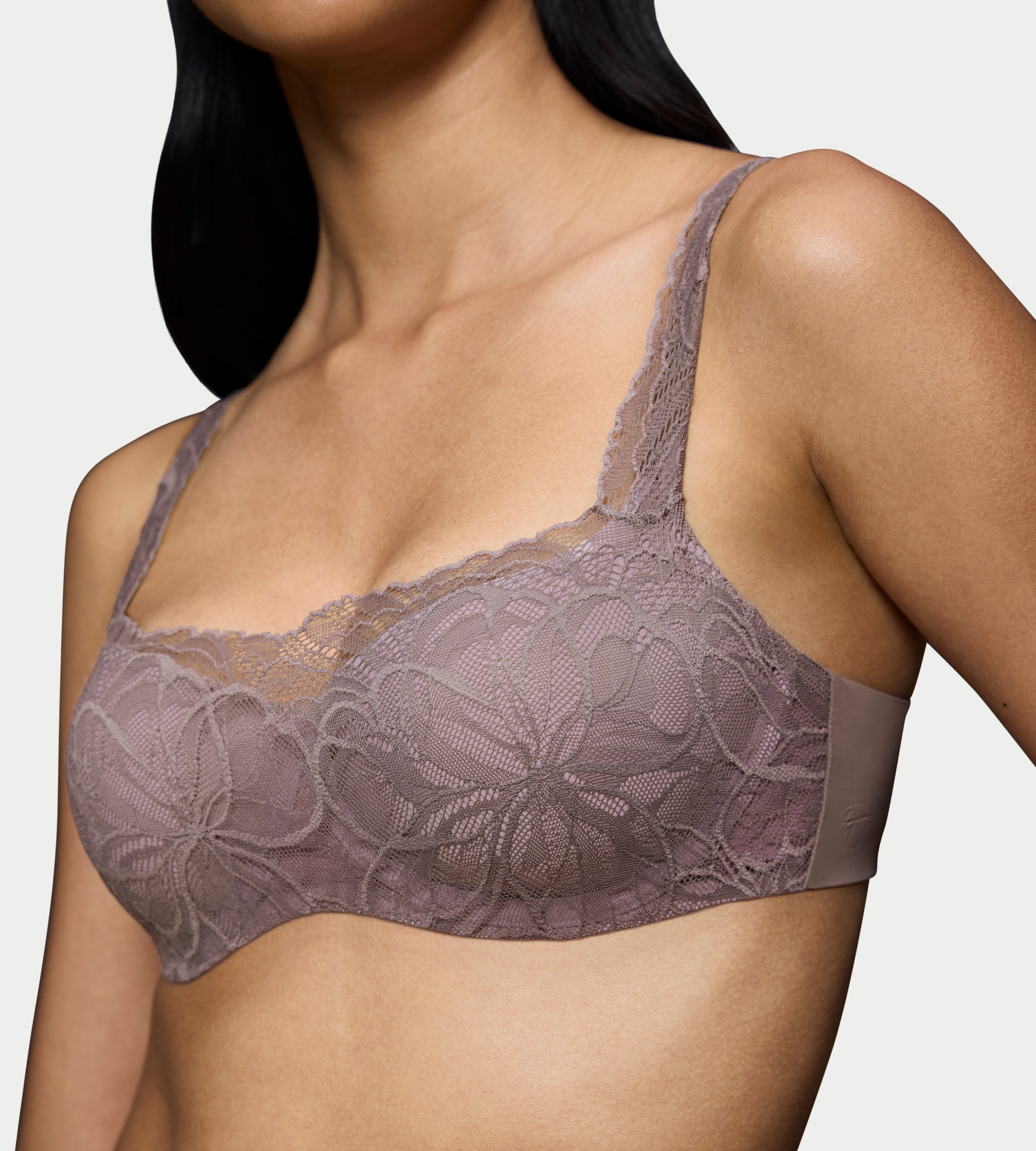 Triumph Soutien-gorge balconnet »Body Make-Up Illusion Lace« Fine dentelle stretch féminine, microfibre, bretelles réglables