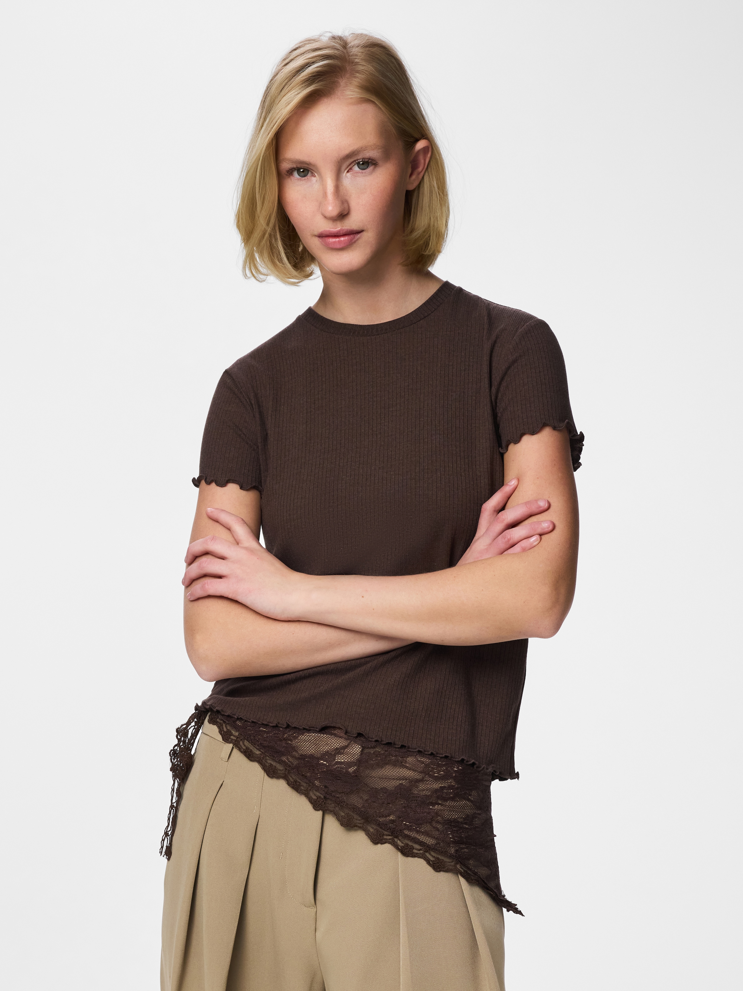 pieces T-shirt à manches courtes »PCNICCA SS O-NECK  TOP KAC BFD« mélange de viscose, coupe slim