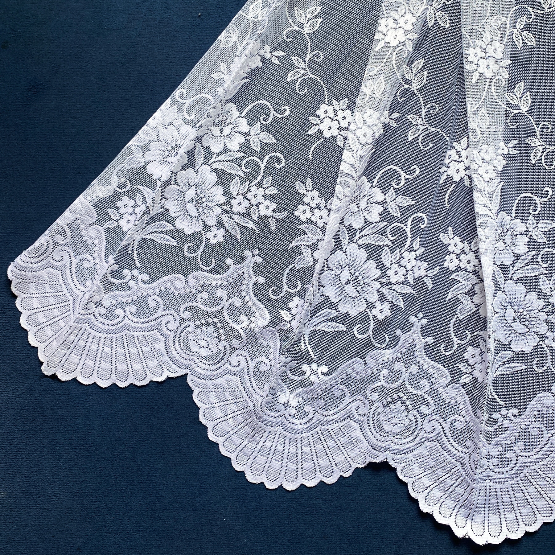 Weckbrodt Gardine »Siena« Kräuselband 1 Stk. tlg. Jacquard, strukturiert, Allover,Floral,halbtransparent, Bordüre, Store
