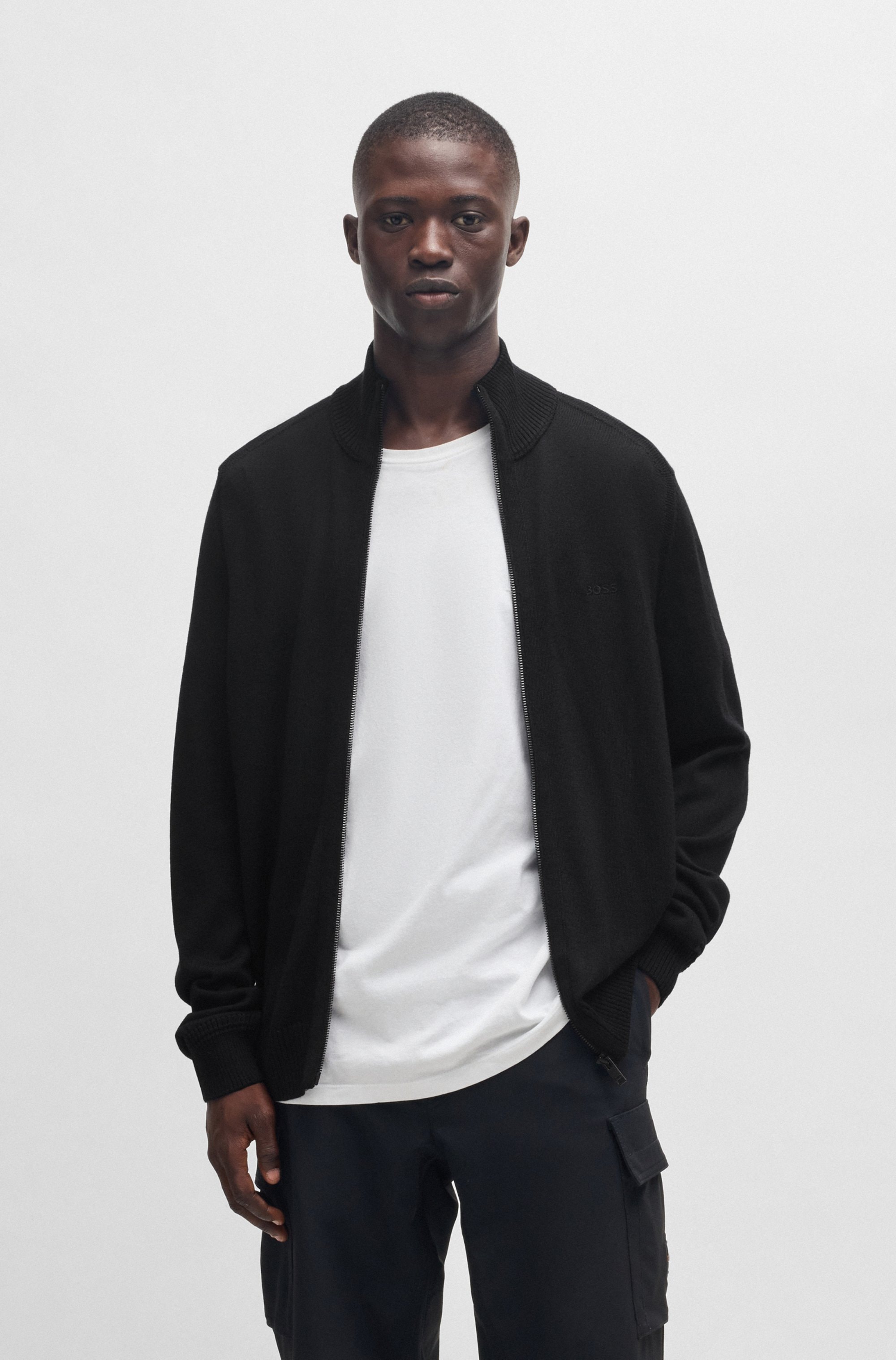 BOSS ORANGE Veste en tricot »Avac« mit Logostickerei auf der Brust