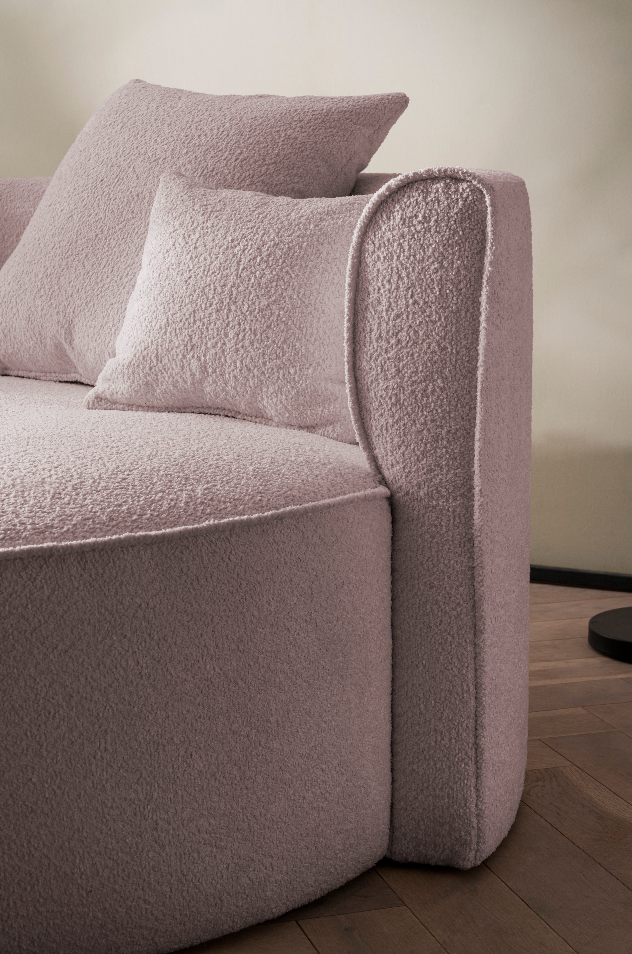 LeGer Home by Lena Gercke 2,5-places »ISALIE Bouclé, rundes Loungesofa, mit Kissen, perfekt gepolstert« tissus modernes, avec 4 coussins décoratifs, assise extra large