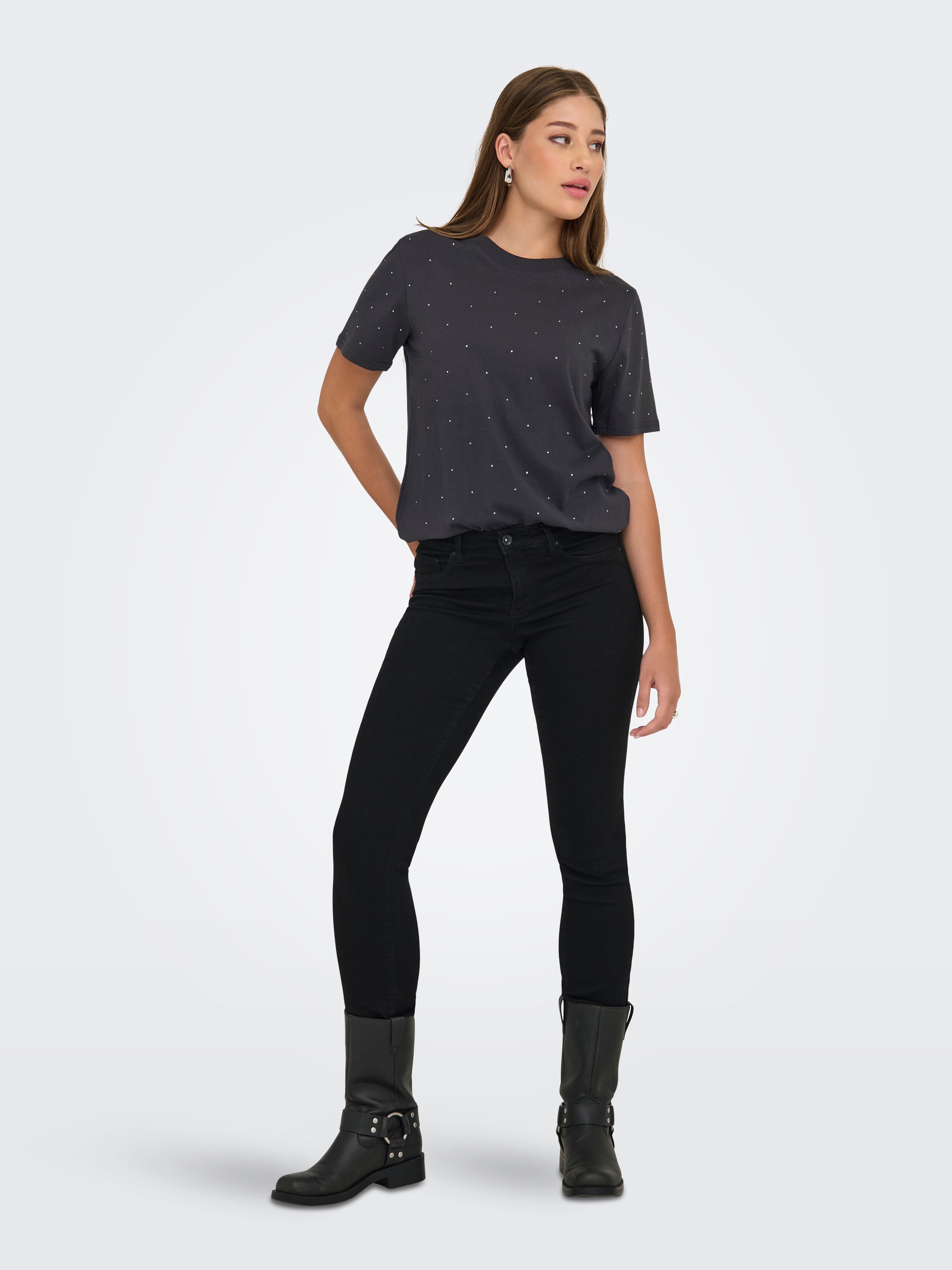ONLY Kurzarmshirt »ONLMONJA S/S STUDS TEE JRS« mit Glitzer-Effekt