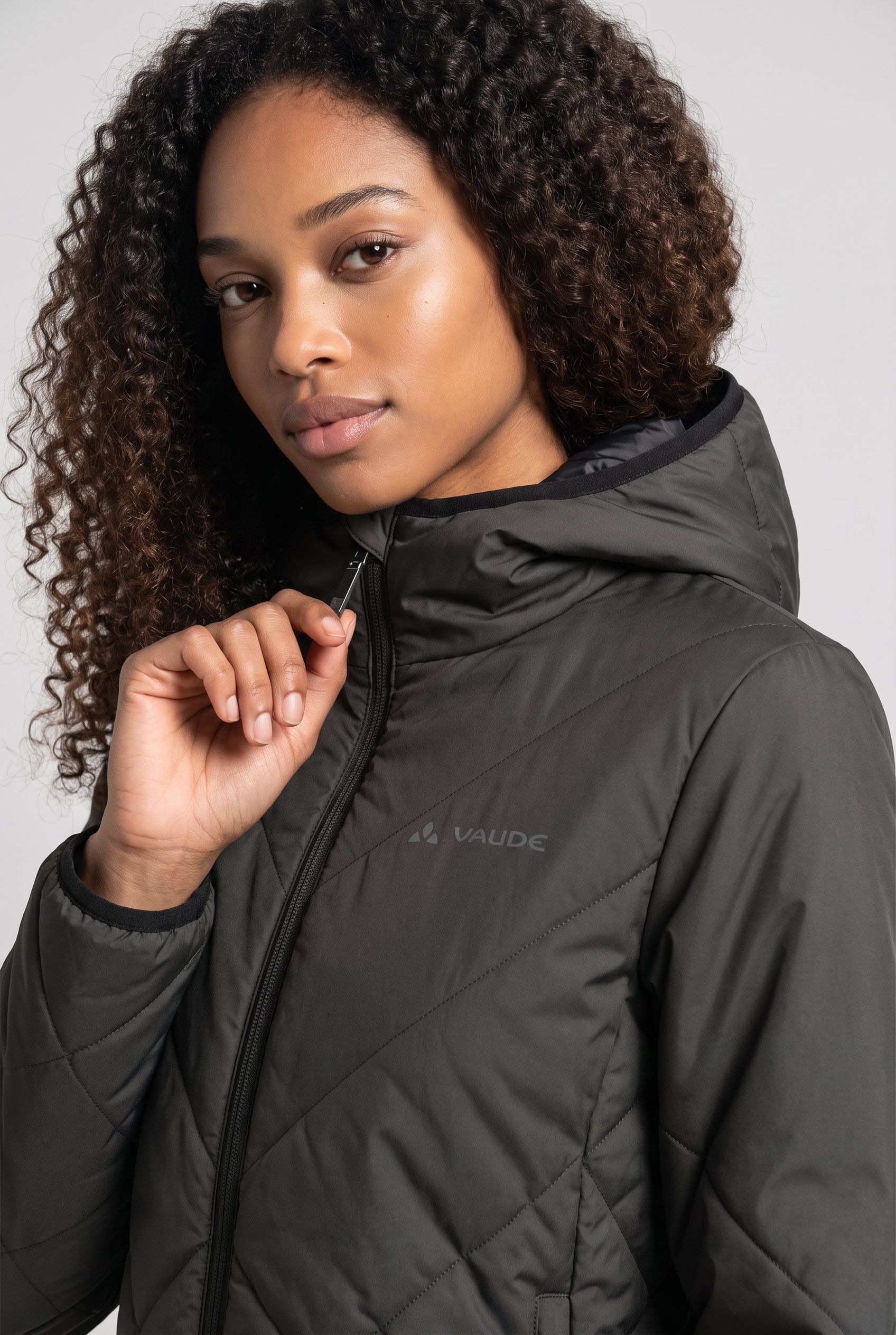 VAUDE Veste matelassée »SE WOMEN´S SAFIEN JACKET« pour adultes, déperlant, coupe-vent, coupe normale,