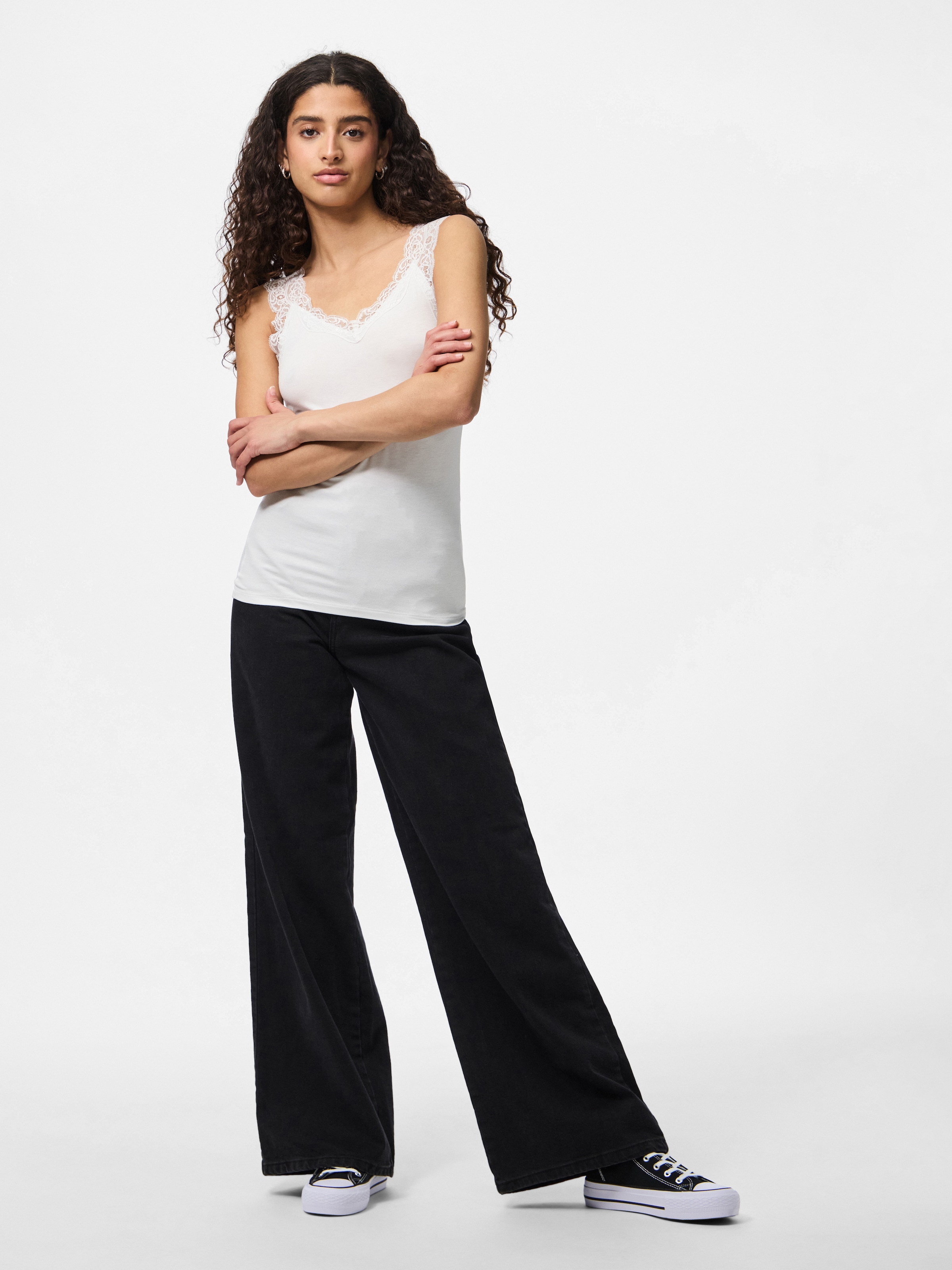 pieces Top en dentelle »PCBARBERA« Mélange de viscose, détails en dentelle