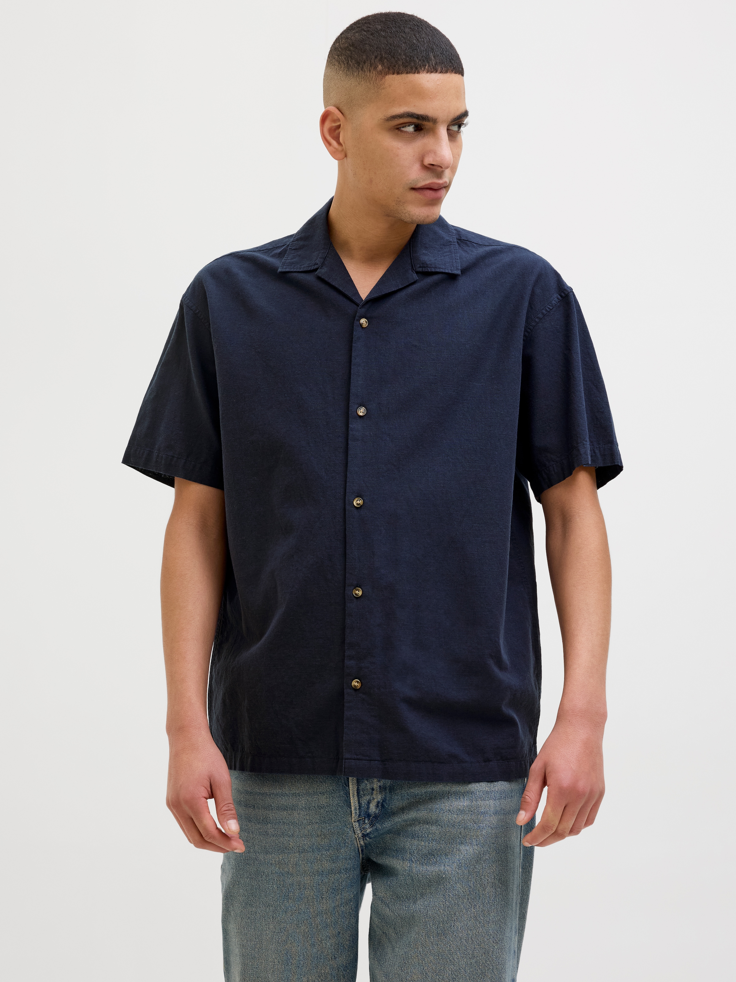 Jack & Jones Kurzarmhemd »JJESUMMER RESORT SHIRT SS SN« mit Resort Kragen