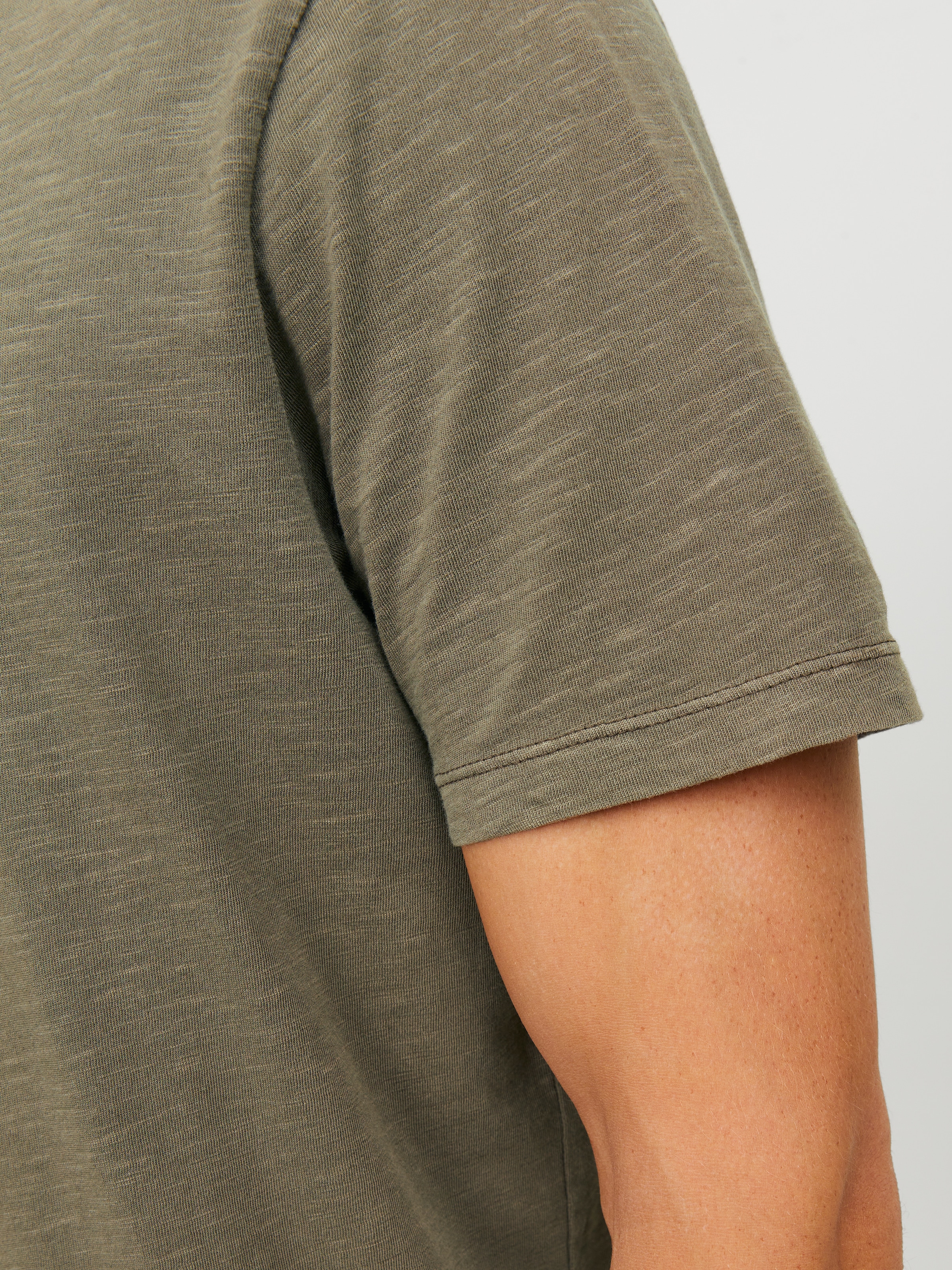 Jack & Jones T-shirt »SPLIT NECK TEE« avec encolure en V