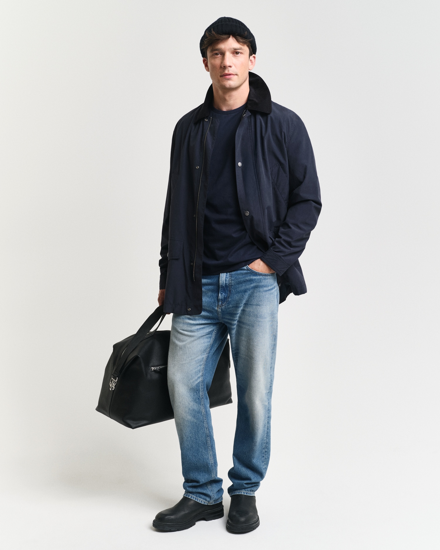 Gant T-shirt à manches longues »REG SHIELD LS T-SHIRT« avec broderie du logo sur la poitrine