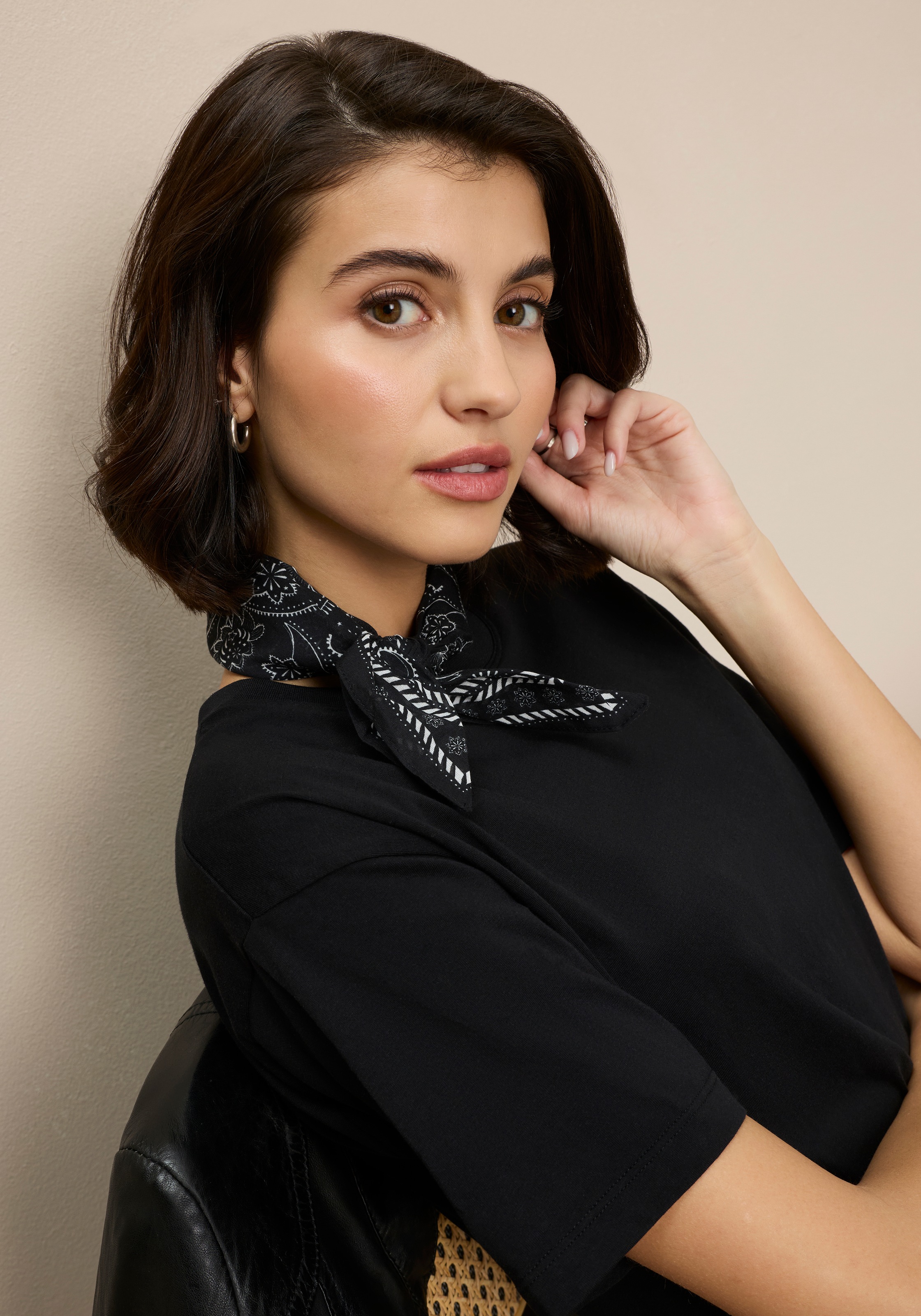 Tamaris T-shirt oversize in Longform mit abgerundetem Saum