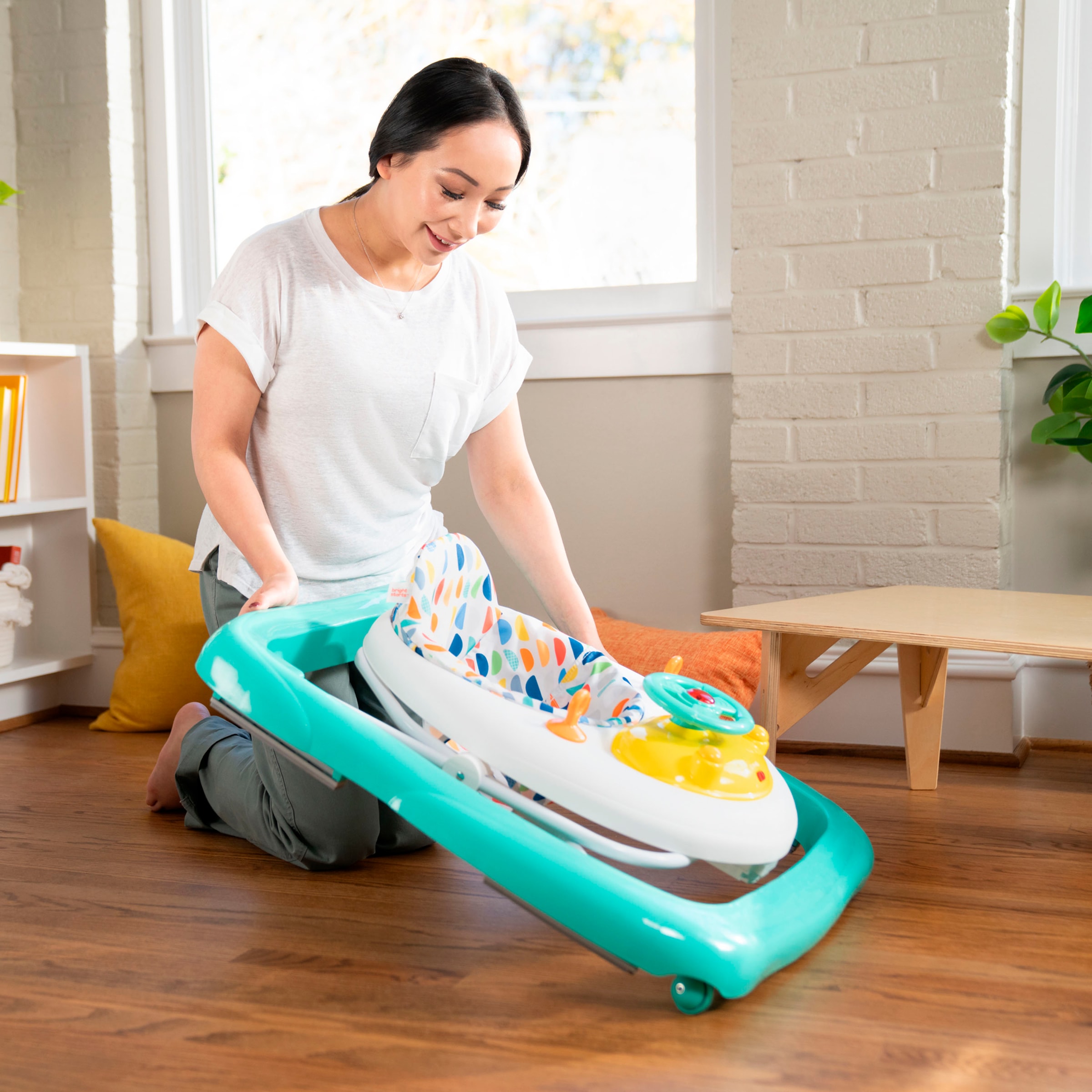 Bright Starts Lauflernhilfe »Ready to Roll  Lights & Sounds Walker« mit Licht- und Soundeffekt