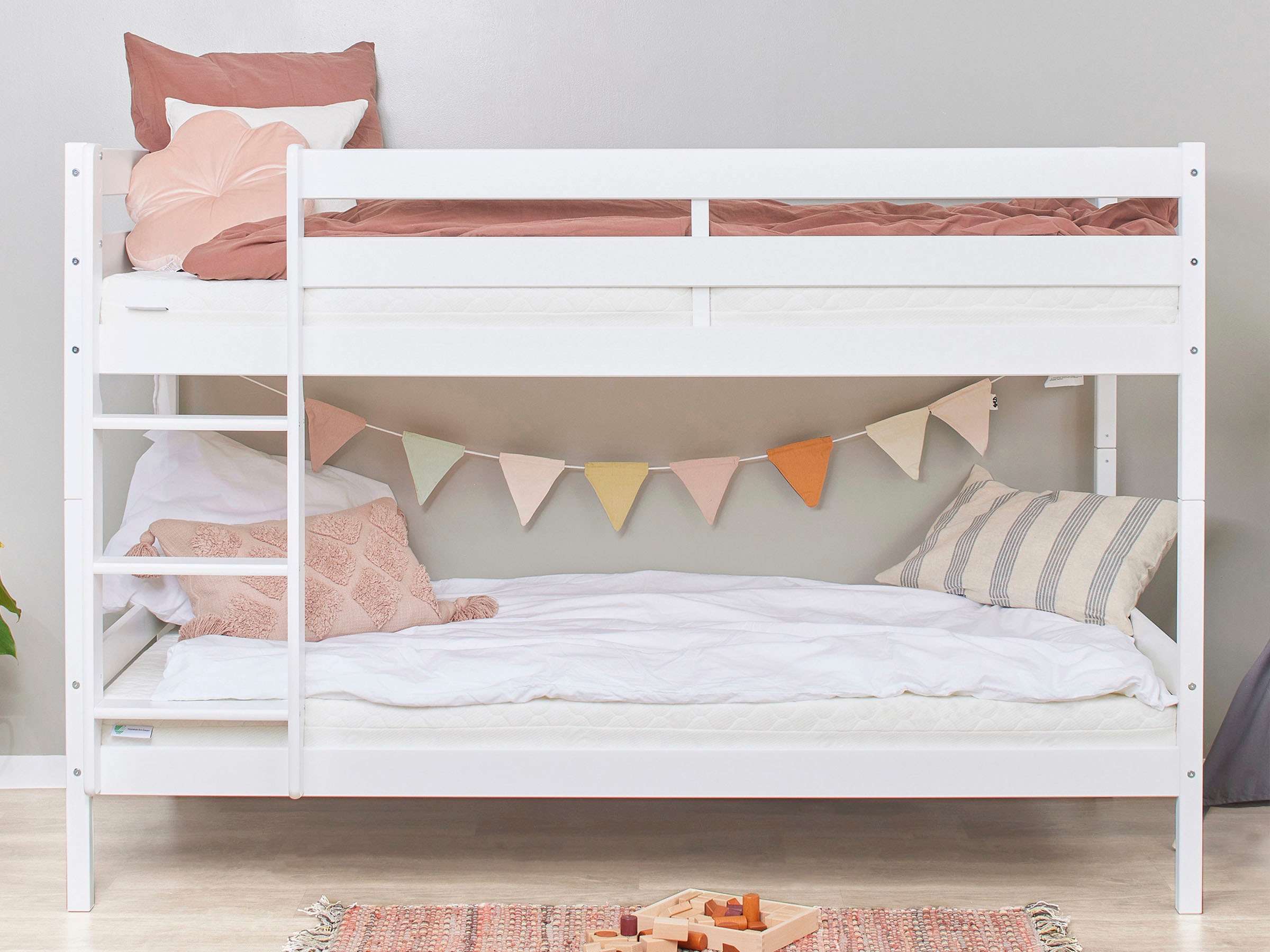 Hoppekids Etagenbett »ECO Comfort Kinderbett 90x200 oder 70x160 aus Massivholz in 4 Farben« TÜV, FSC und Nordisches Umweltzeichen – wahlweise mit Matratzen