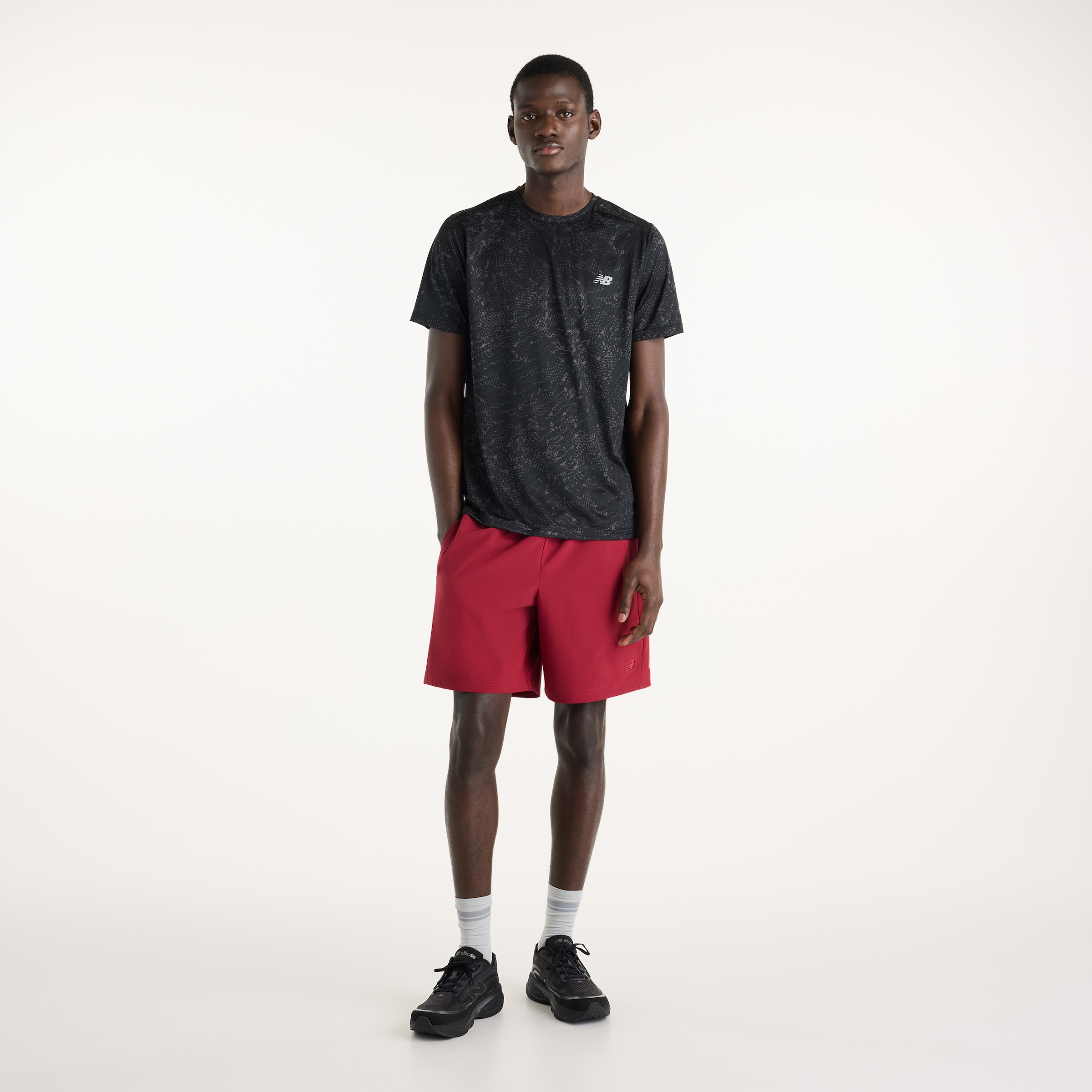 New Balance T-shirt de course »SPORT ESSENTIAL PRINTED T-SHIRT« pour l'entraînement de course et activités polyvalentes, en polyester