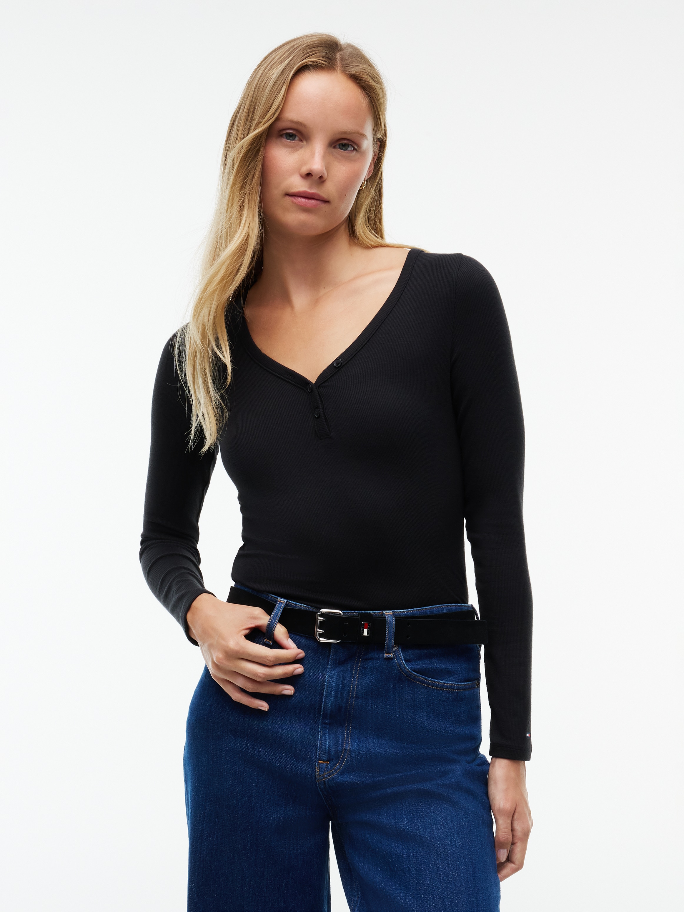 Tommy Jeans Langarmshirt »TJW SLIM HENLEY LS TOP« Viskosemischung, slim fit
