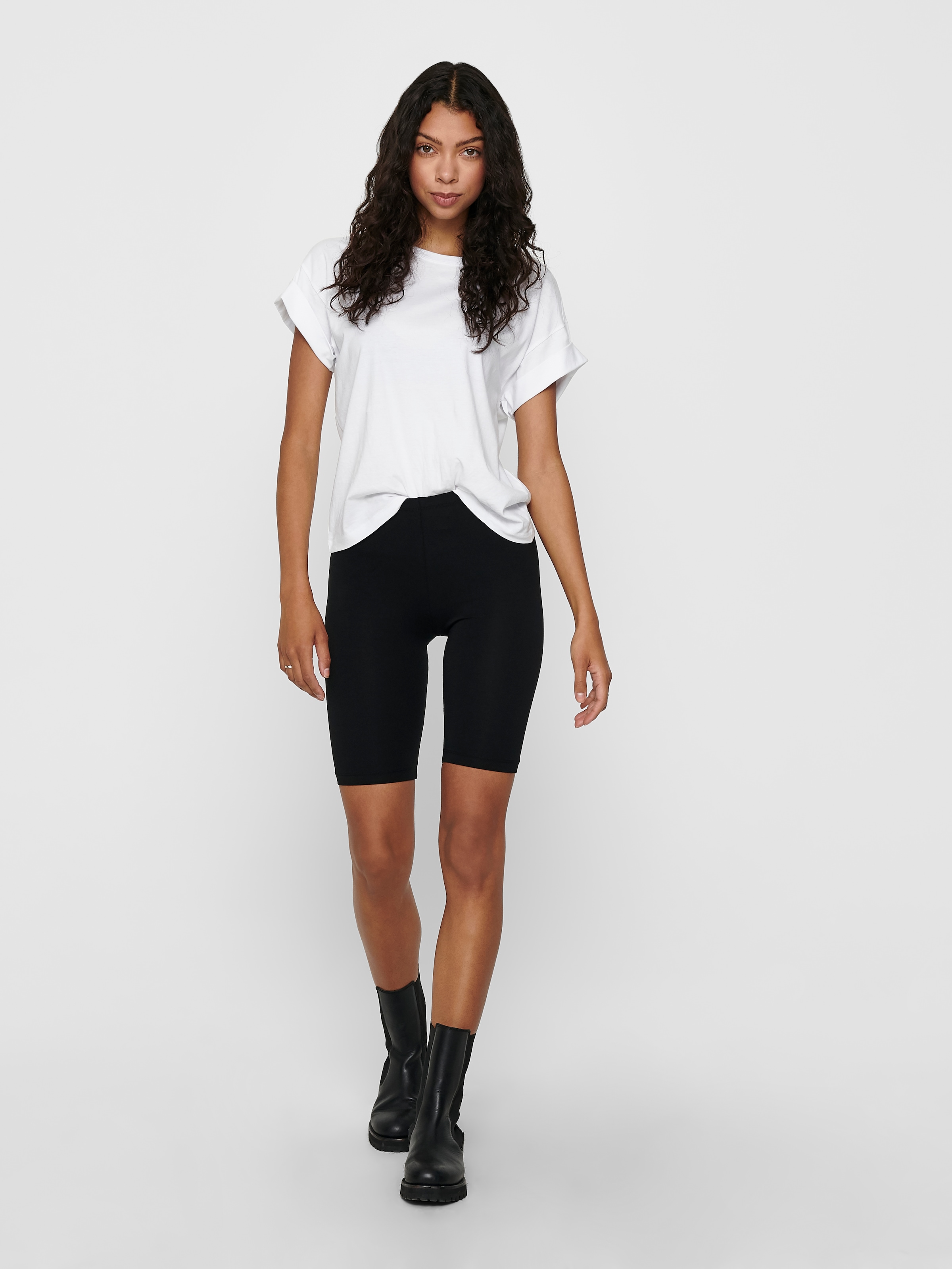 ONLY Pantalon cycliste »ONLLIVE – Radler im Doppelpack mit elastischem Rippbund«  unifarben, casual, slim fit, Web, Rundhals