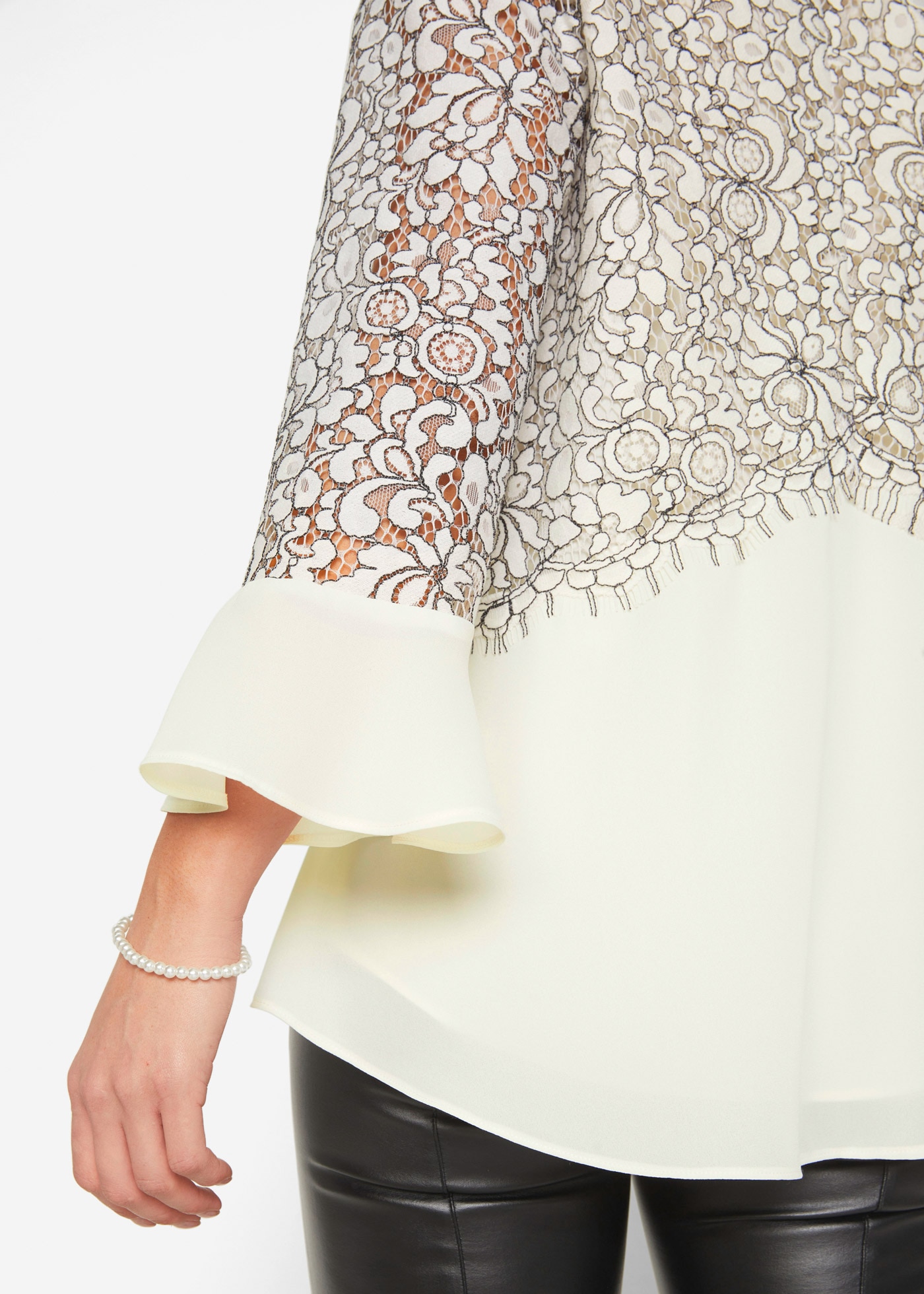 bonprix Tunique eleganter Stil für festliche Anlässe, mit modischem Spitzenbesatz