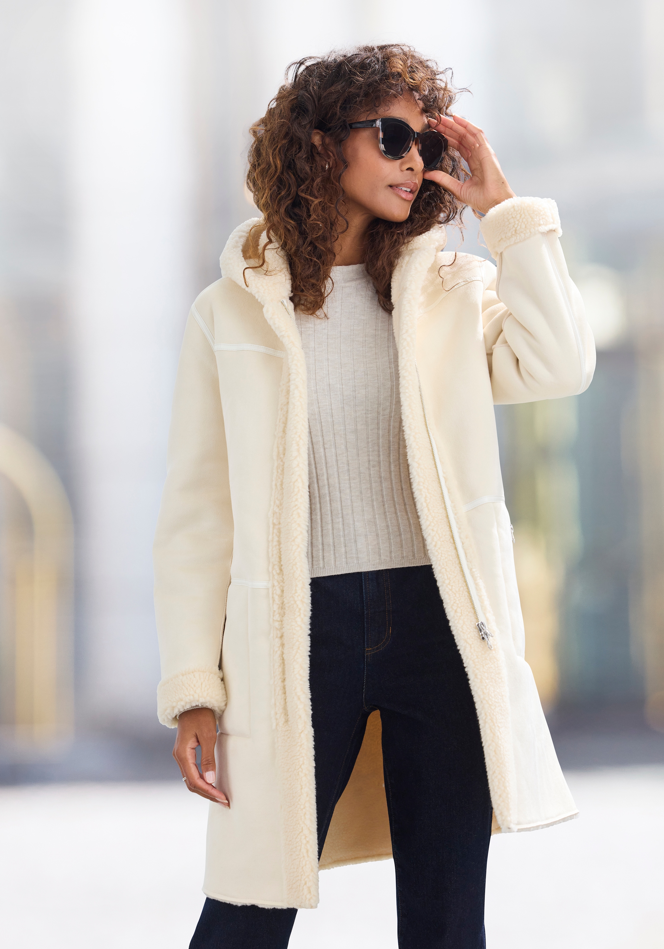 French Connection Veste en imitation cuir avec capuche Avec doublure en teddy à l'intérieur, veste en shearling, aspect peau d'agneau