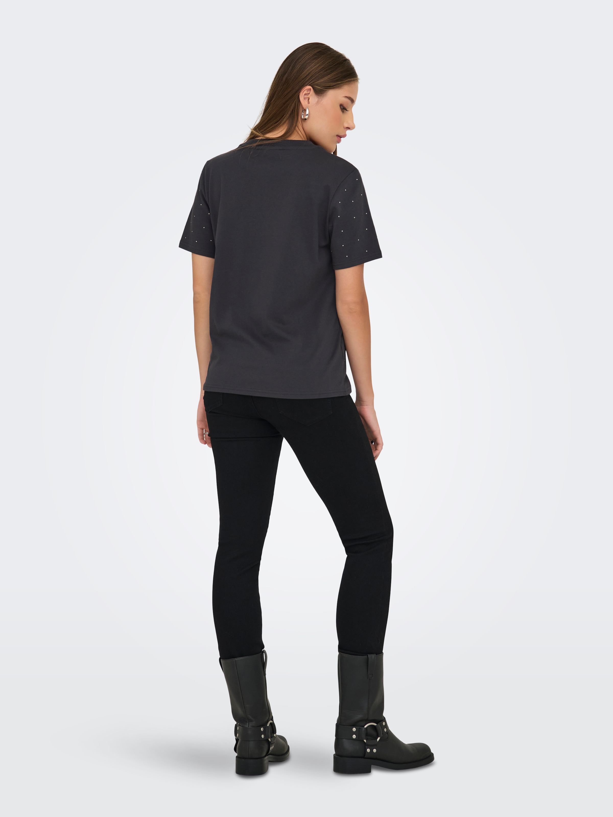 ONLY Kurzarmshirt »ONLMONJA S/S STUDS TEE JRS« mit Glitzer-Effekt