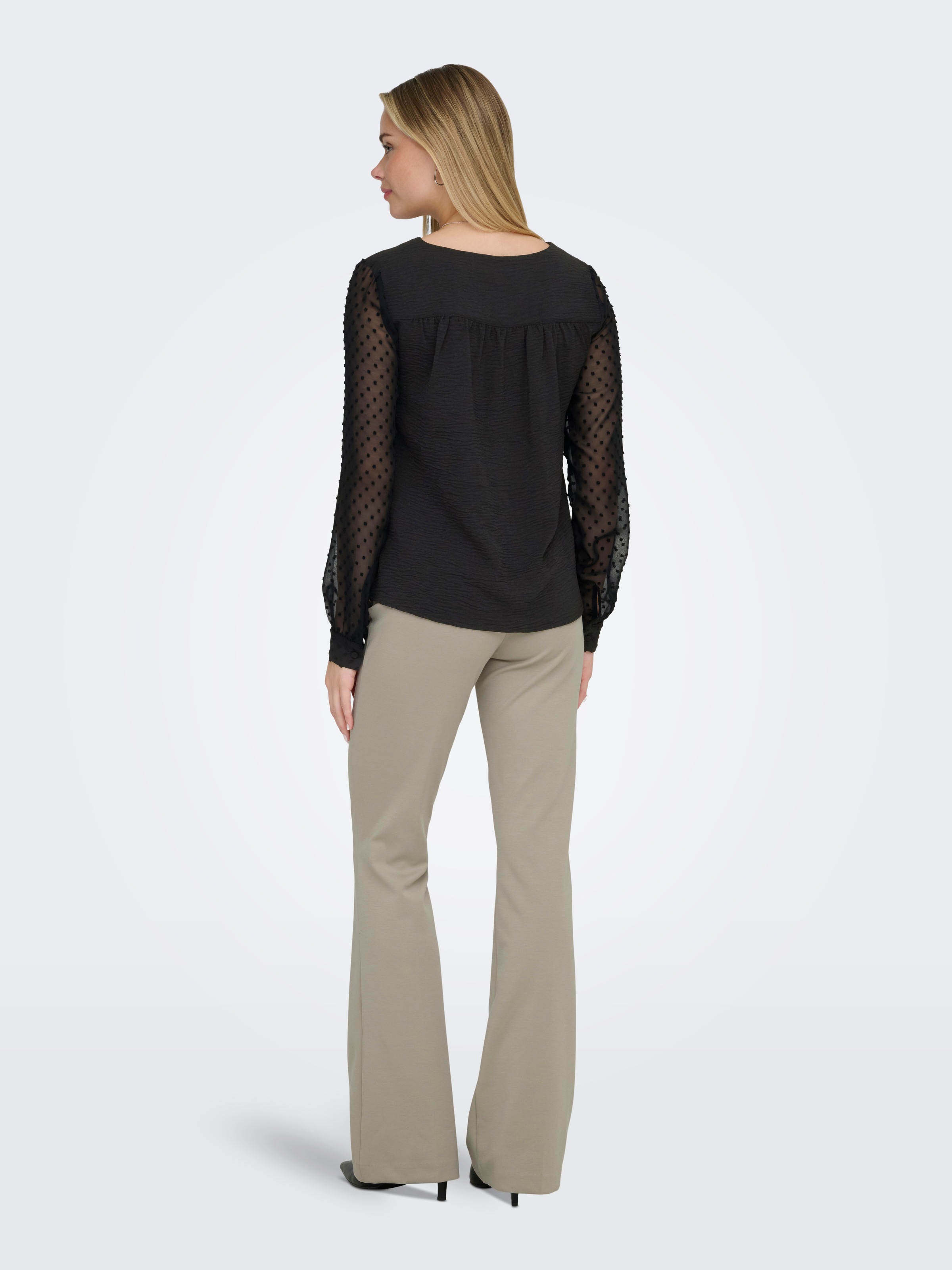 ONLY Blouse à manches longues »ONLRHODES METTE L/S DOBBY VNECK TOP WVN« matière structurée, col en V