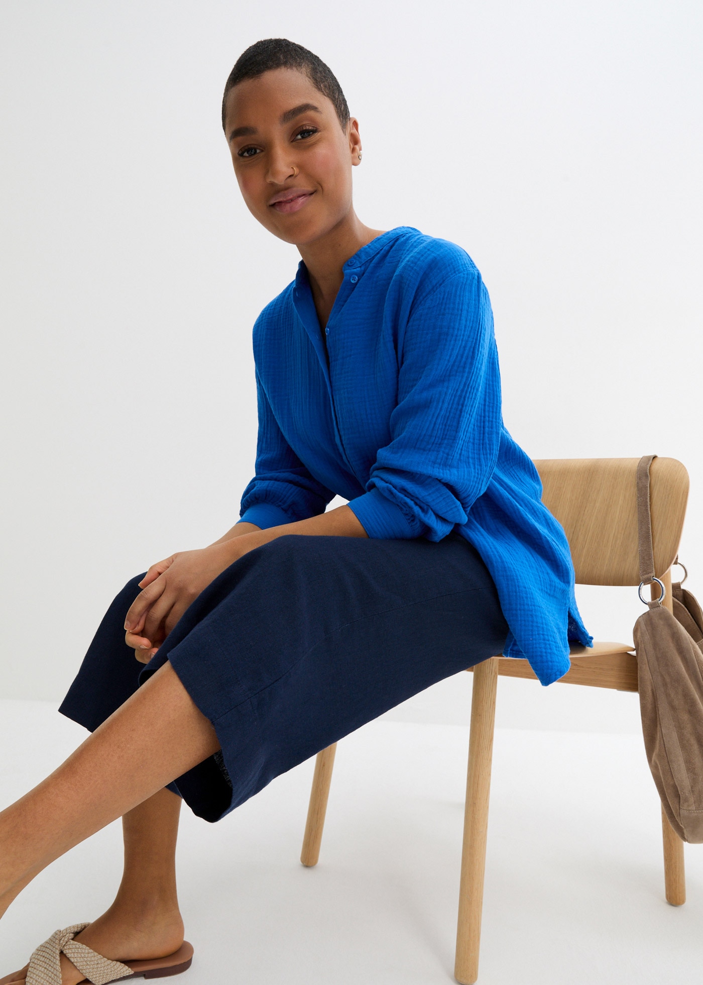 bonprix Langarmbluse »Musselin-Longbluse aus Baumwolle« Oversize-Passform, mit Seitenschlitzen, aus Musselin