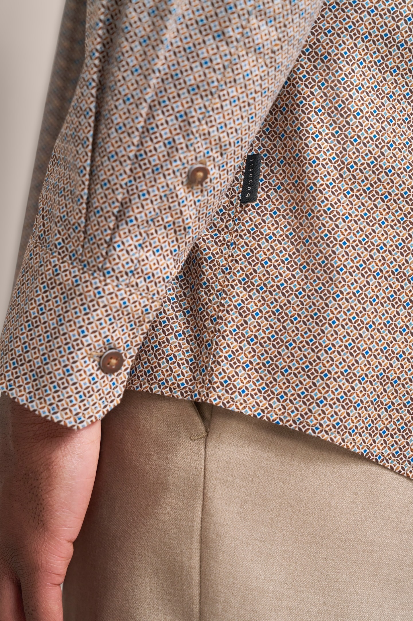 bugatti Chemise à manches longues mit moderner Passform