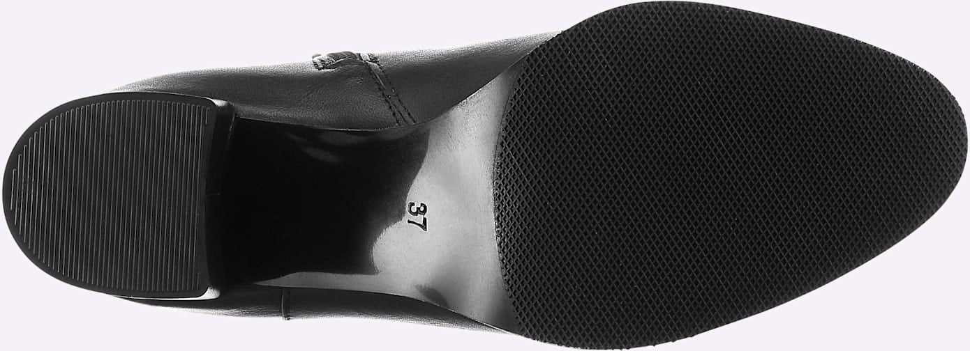 Andrea Conti Bottines