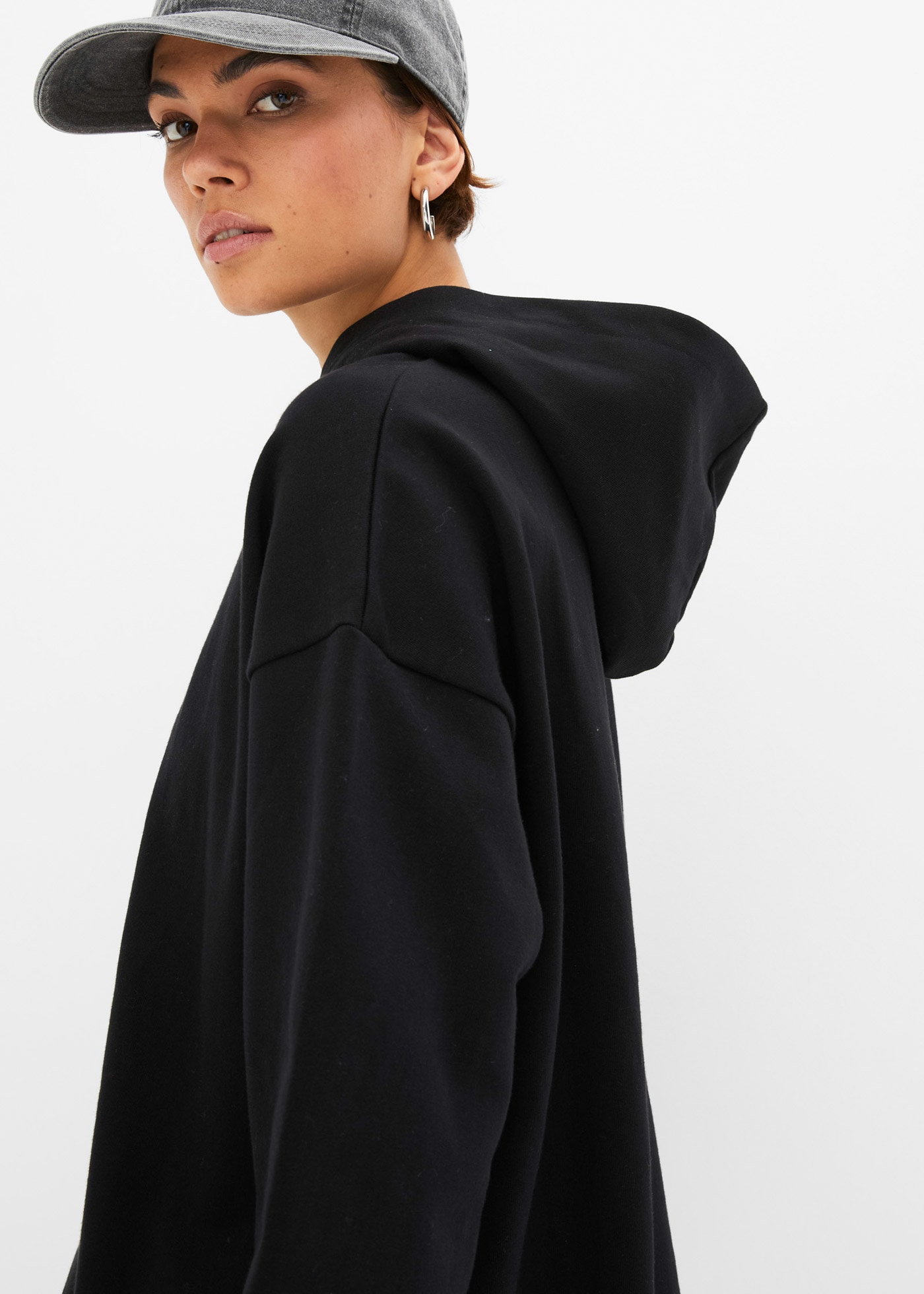 bonprix Hoodie , Oversize-Passform, aus Baumwolle, mit seitlichen Schlitzen
