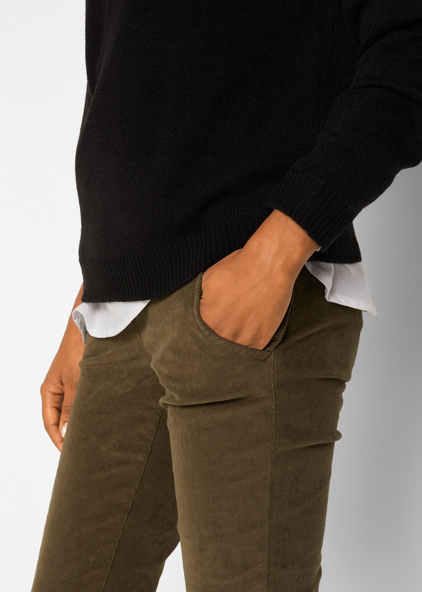 bonprix Pull en tricot aus Polyacryl, mit Rundhals-Ausschnitt, lässige Passform