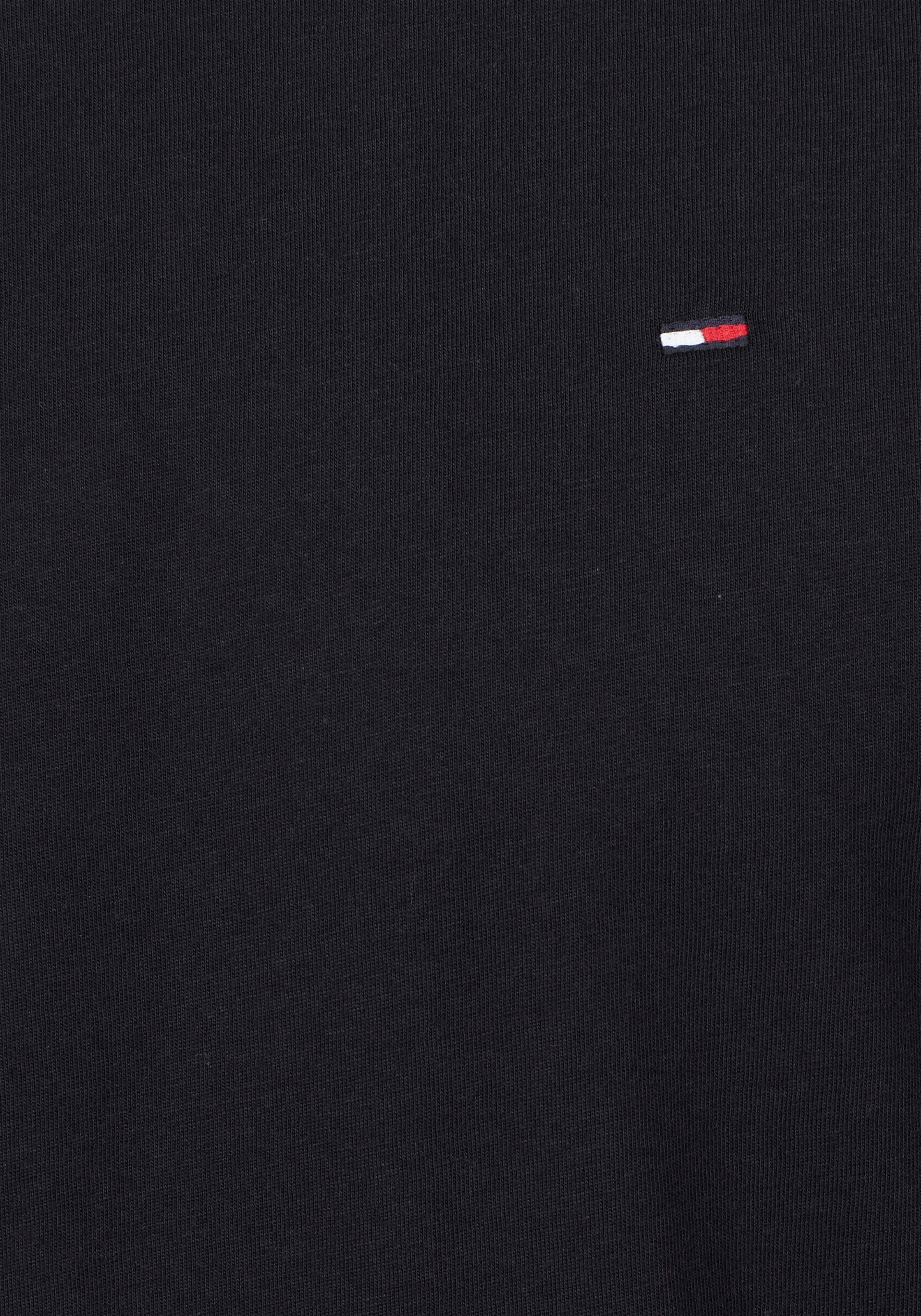 Tommy Jeans T-Shirt »TJM ESSENTIAL SOLID TEE« mit Rundhalsausschnitt und dezenter Logo-Flag