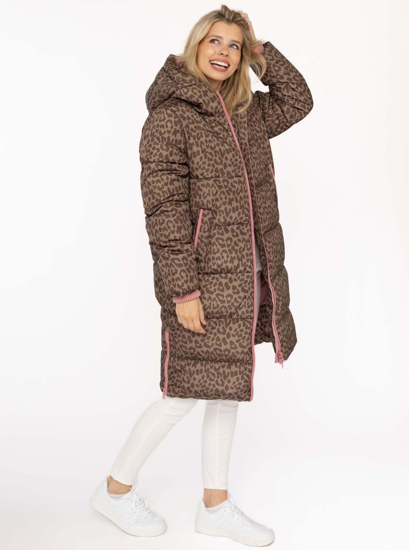 Zwillingsherz Manteau matelassé »„Leo AOP“« capuche, détails contrastés, motif léopard, fermeture éclair, poches,