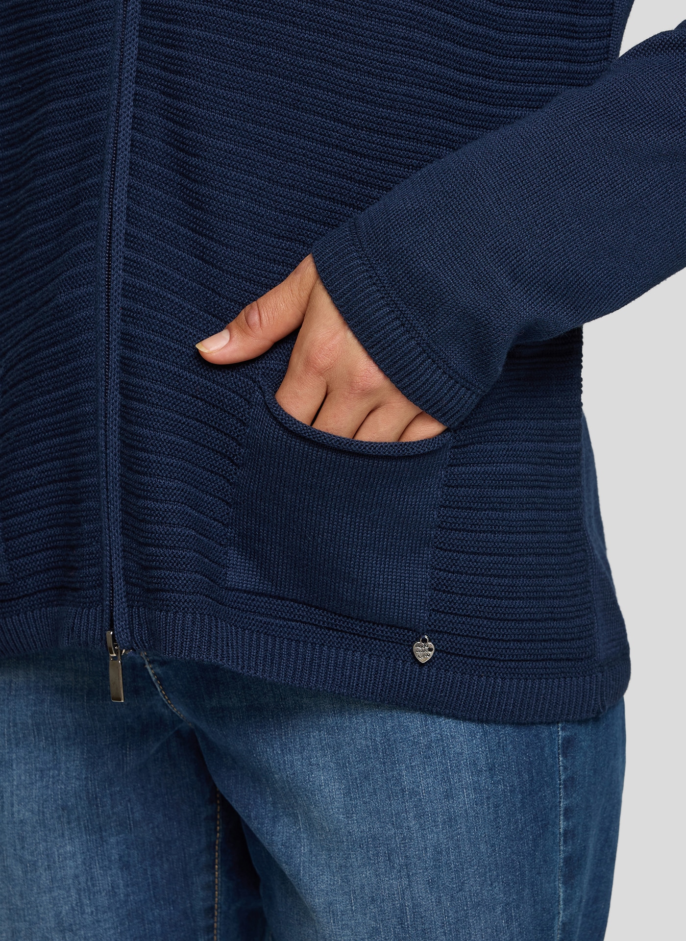 Rabe Veste en tricot mit Reissverschluss und Stehkragen