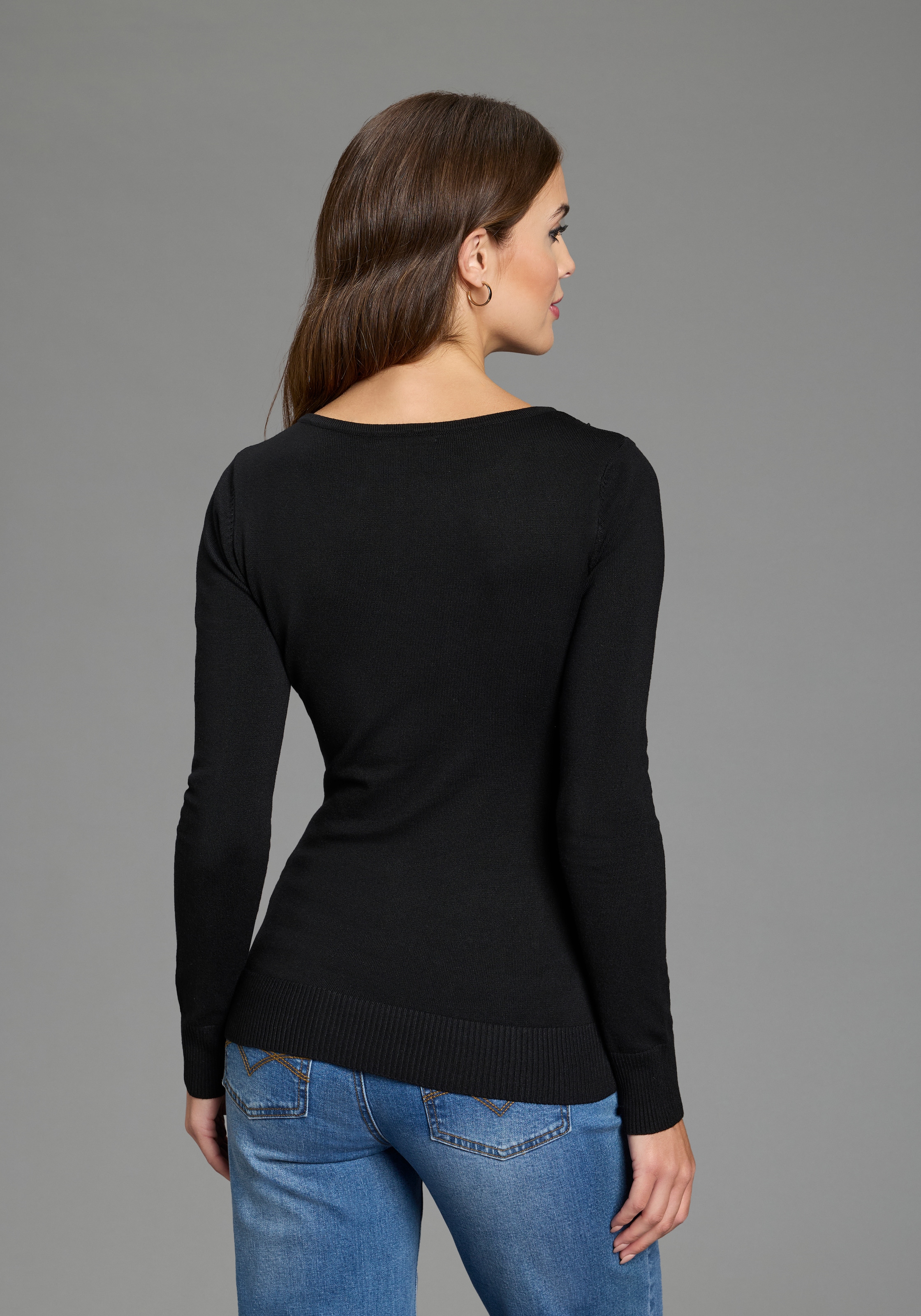 Melrose Pull à col rond avec dentelle et détails cloutés