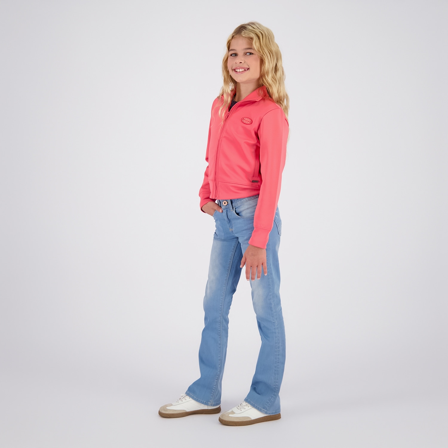 Vingino Jeans à 5 poches »Britte« avec légère évasée et stretch, pour filles