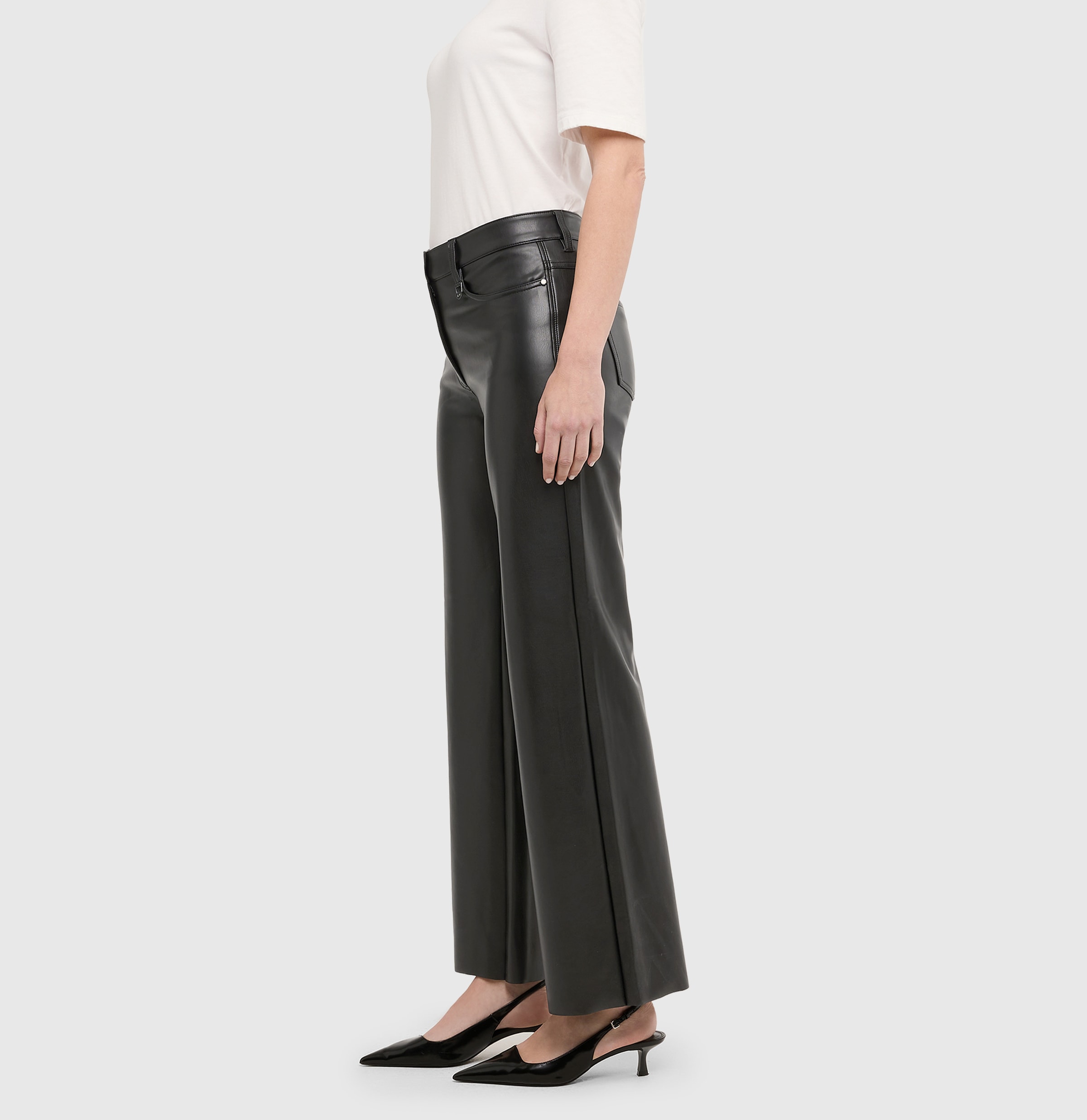 MAC 5-Pocket-Hose »WIDE vegan«  Authentische, fein glänzende Leder-Optik