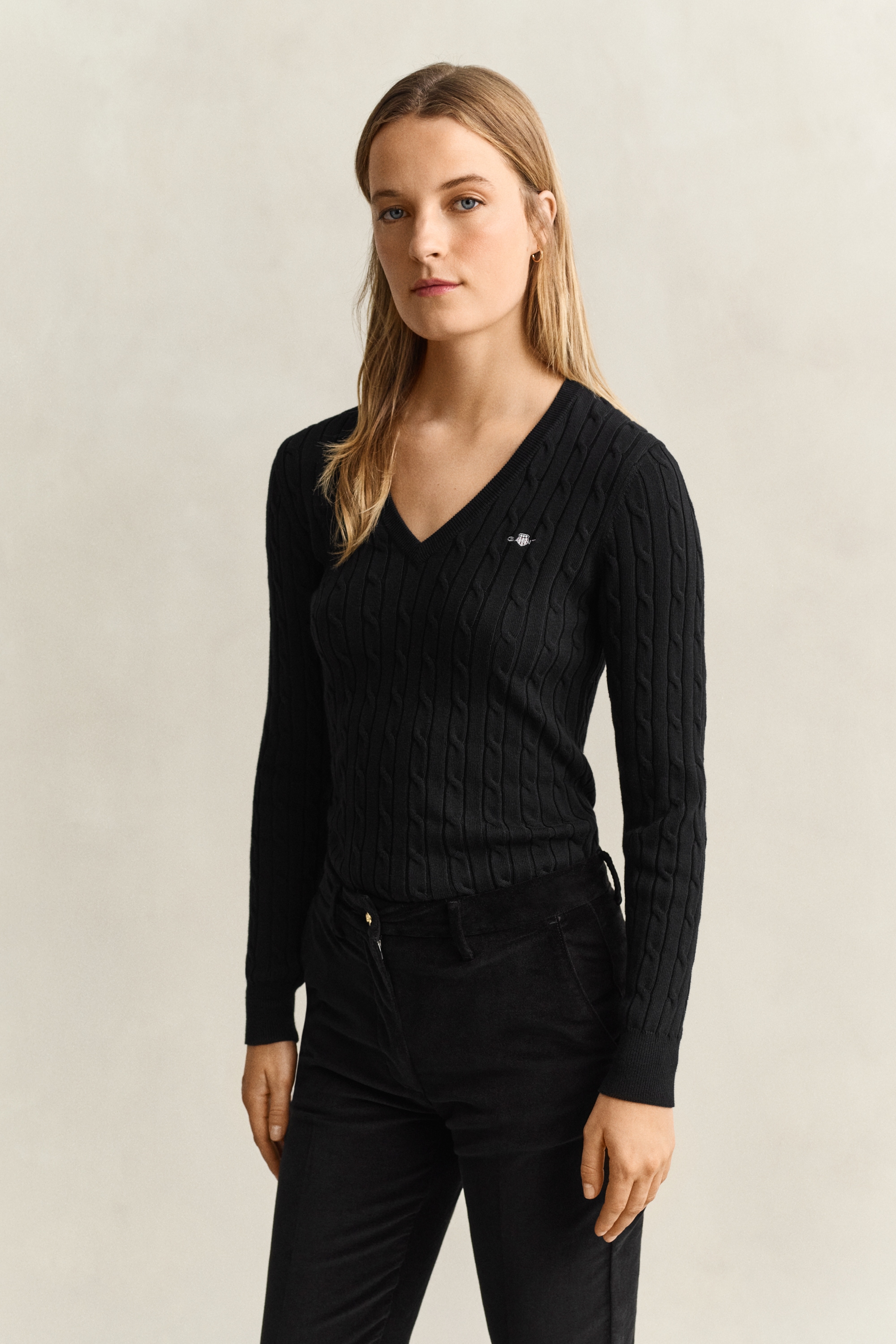 Gant Pull en tricot »STRETCH COTTON CABLE V-NECK« avec broderie du logo sur la poitrine